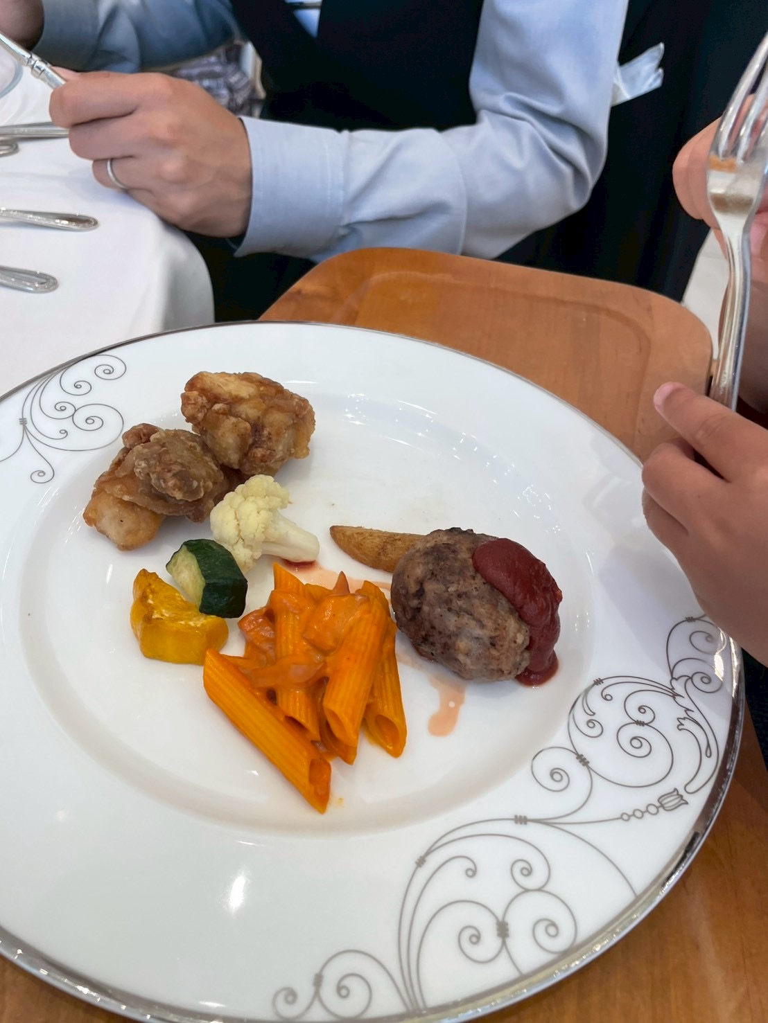 18 (アンウィット) Produced by Casa d' Angela