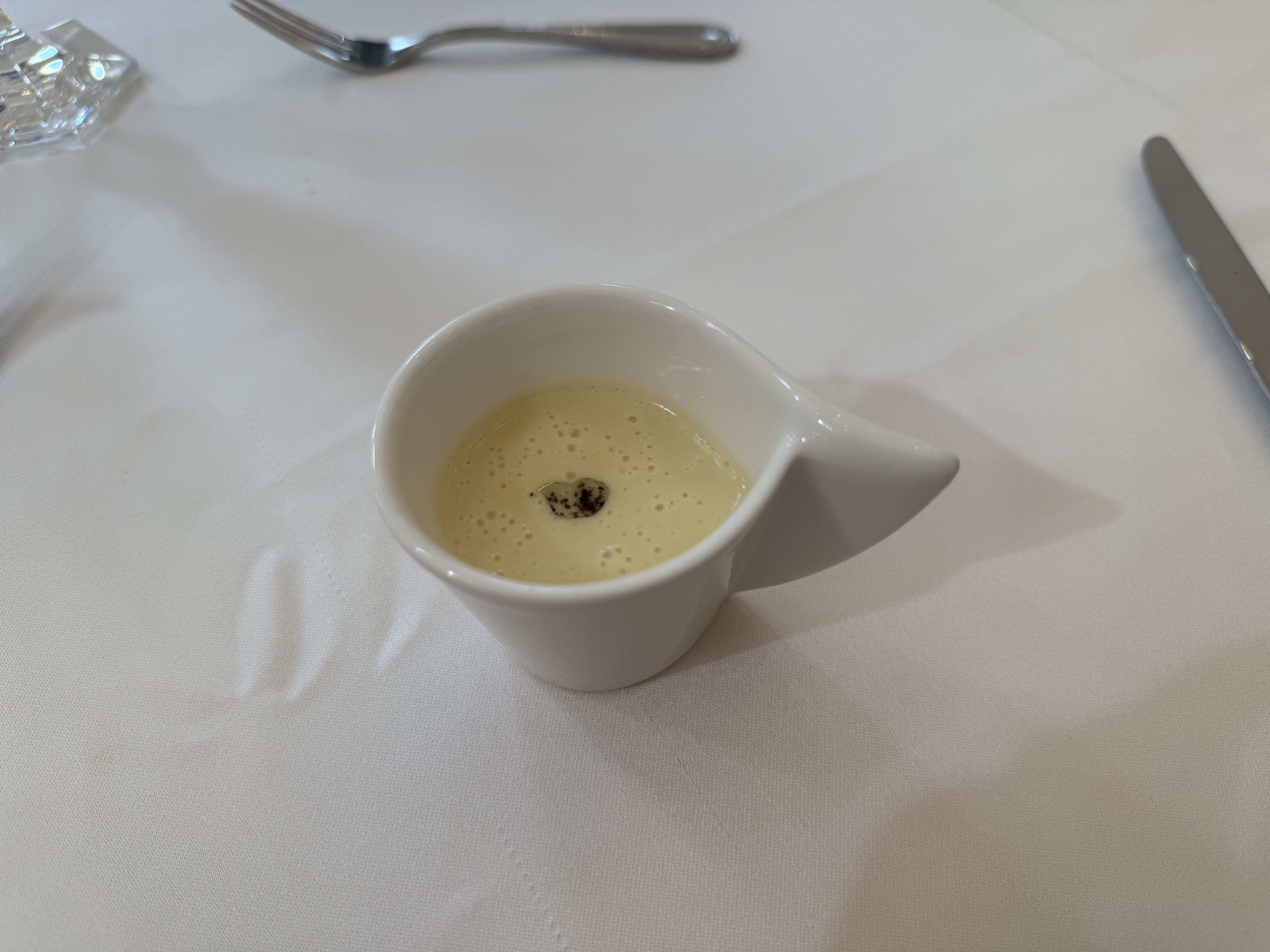 18 (アンウィット) Produced by Casa d' Angela