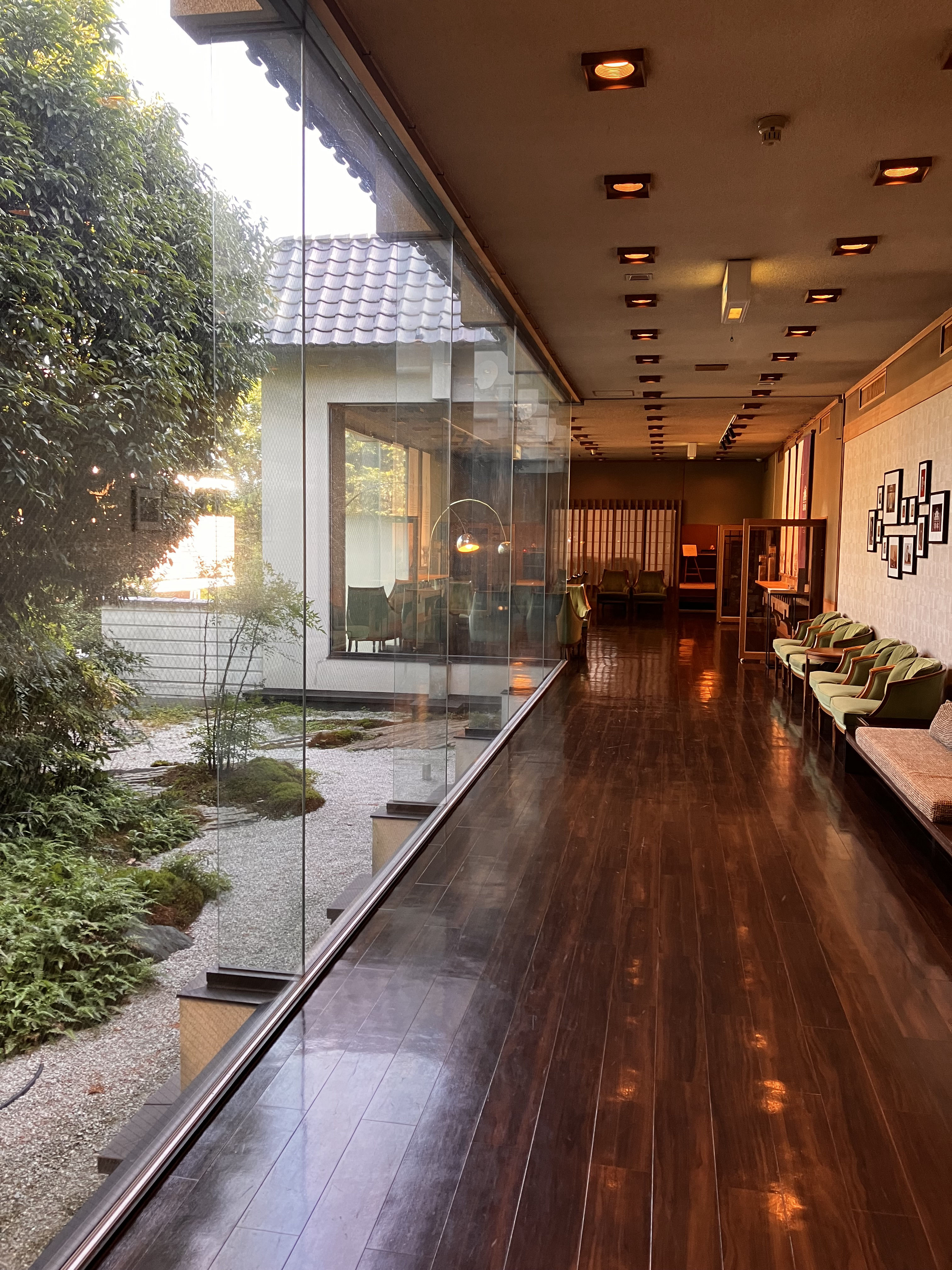 The KIKUSUIRO narapark(菊水楼)