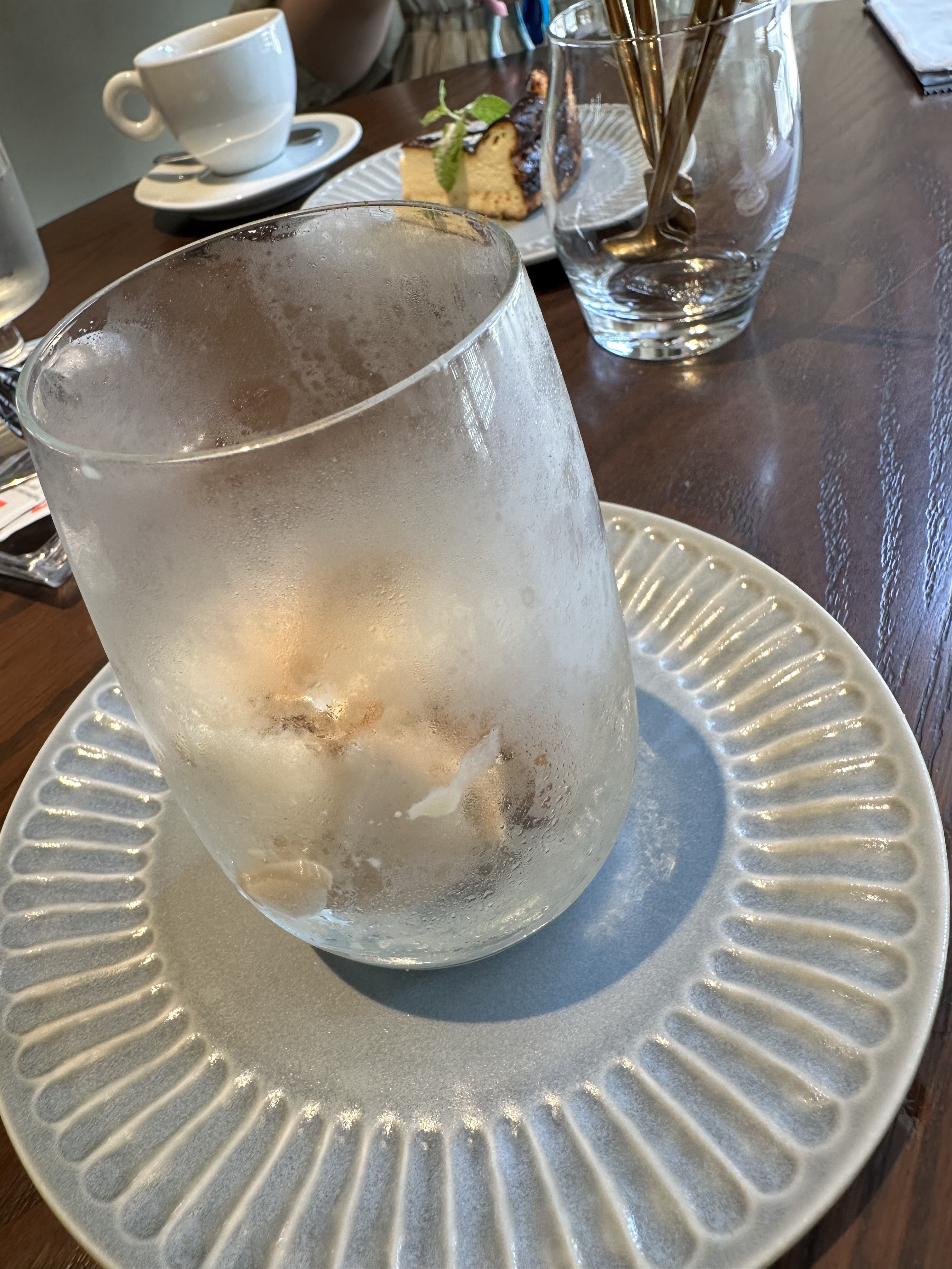 グリリアパージナ