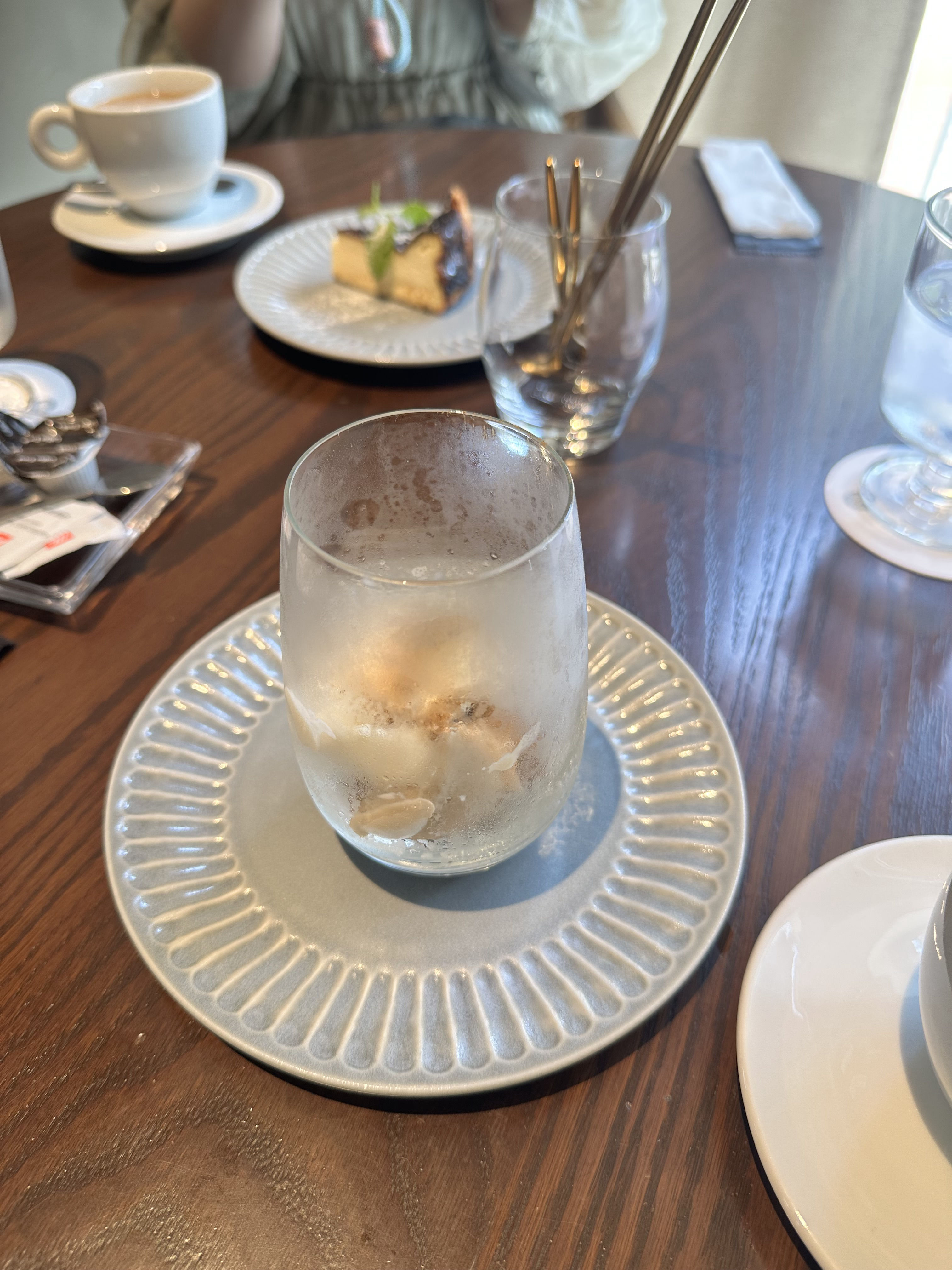 グリリアパージナ