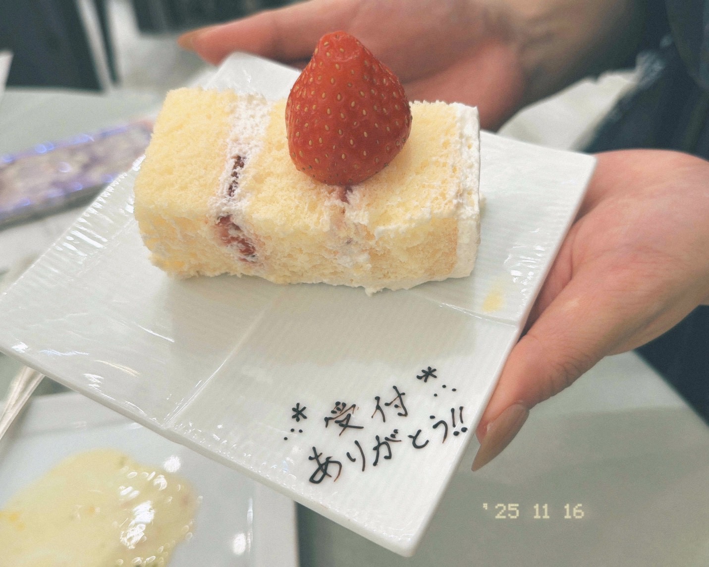 セント・ラファエロチャペル御堂筋