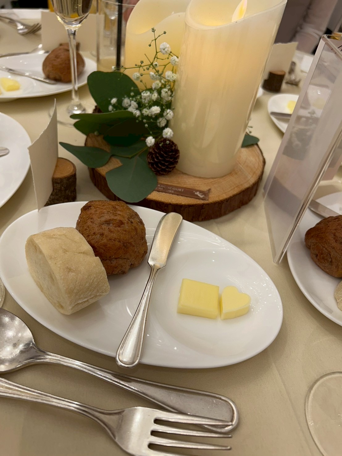 セント・ラファエロチャペル御堂筋