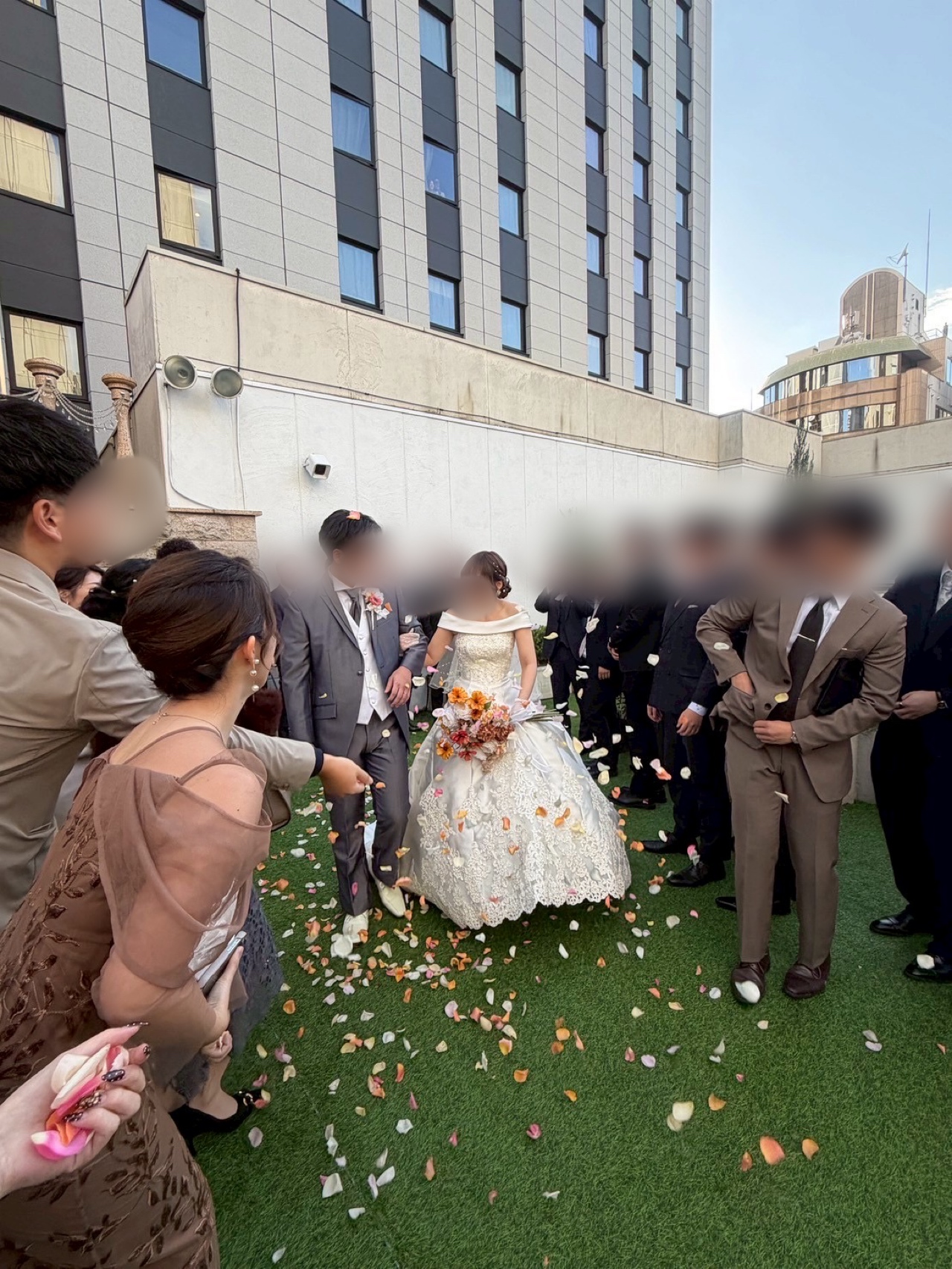 セント・ラファエロチャペル御堂筋