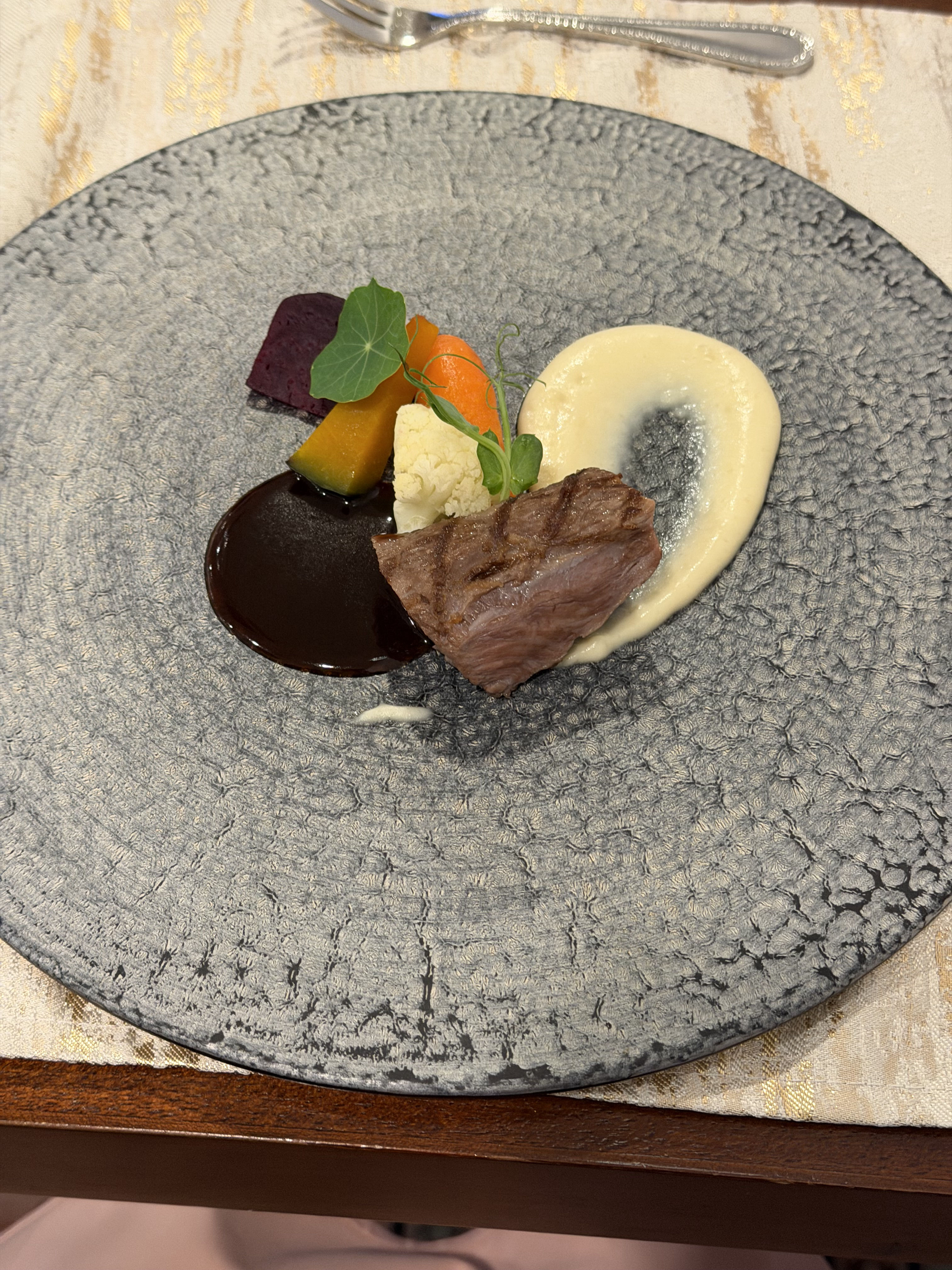 18 (アンウィット) Produced by Casa d' Angela