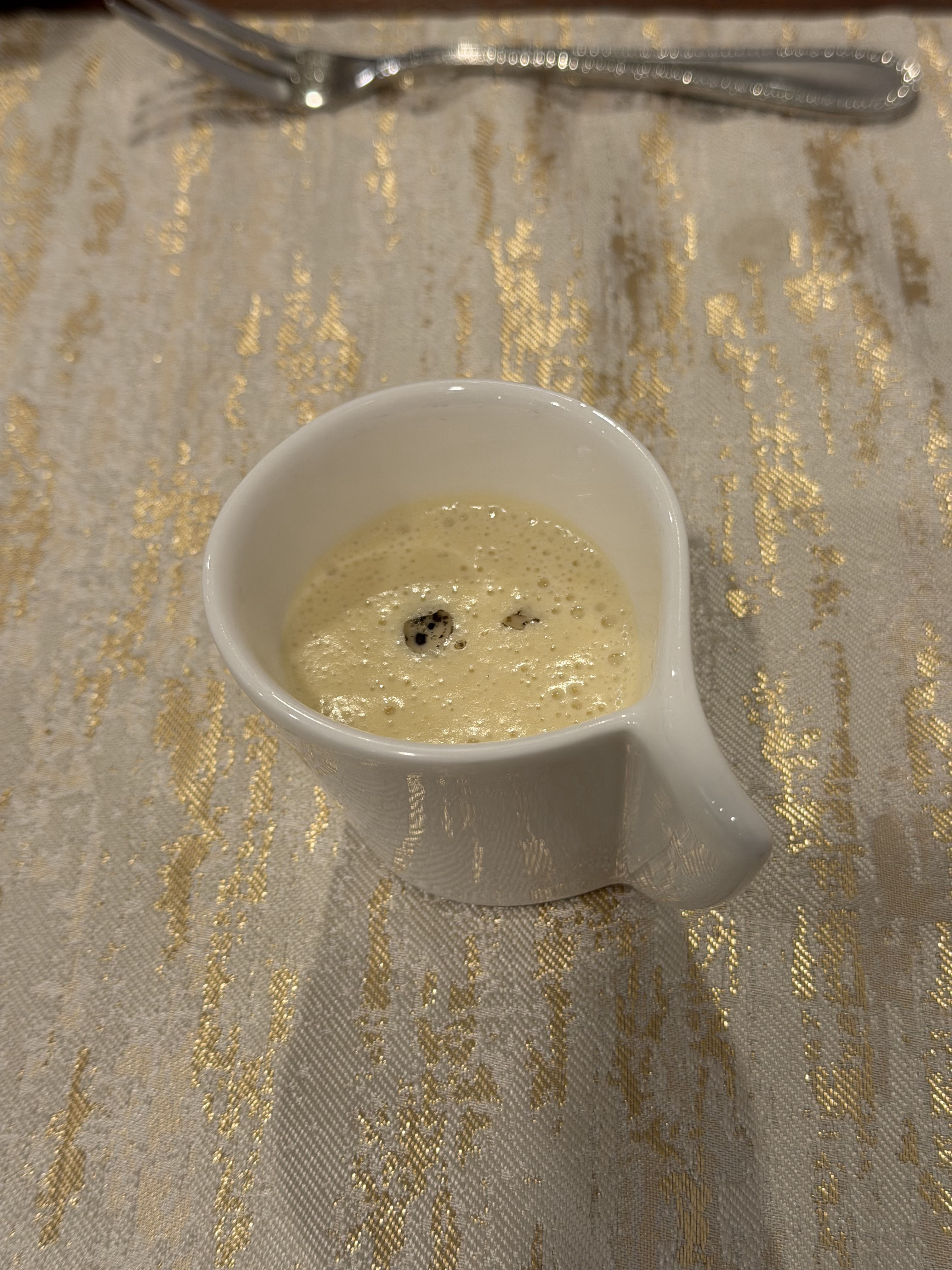 18 (アンウィット) Produced by Casa d' Angela