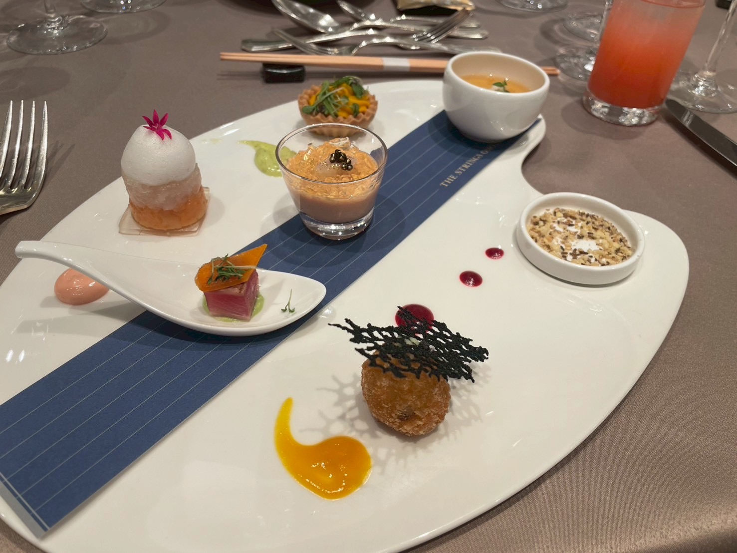 ザ ストリングス表参道