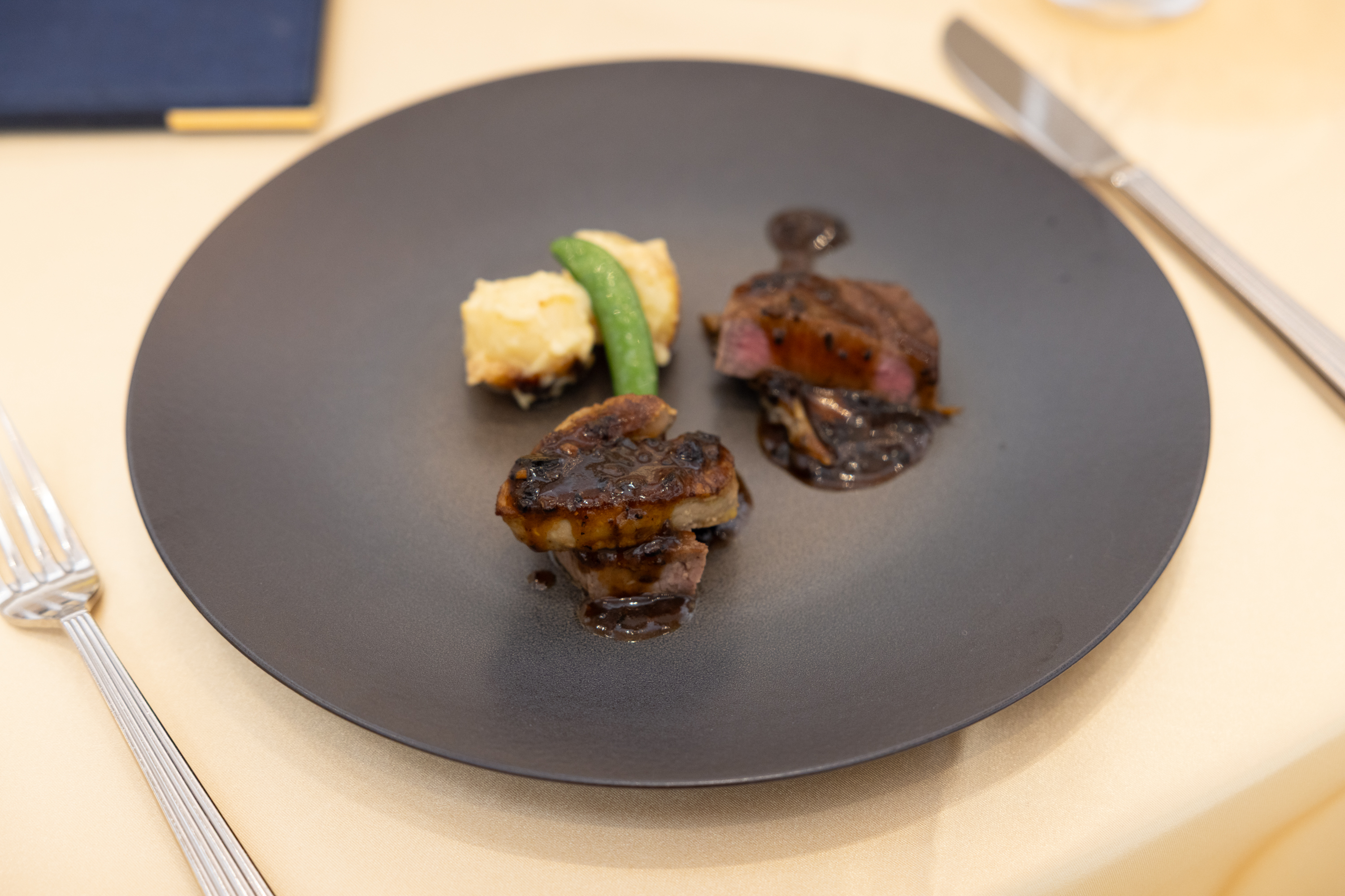 アンフェリシオン