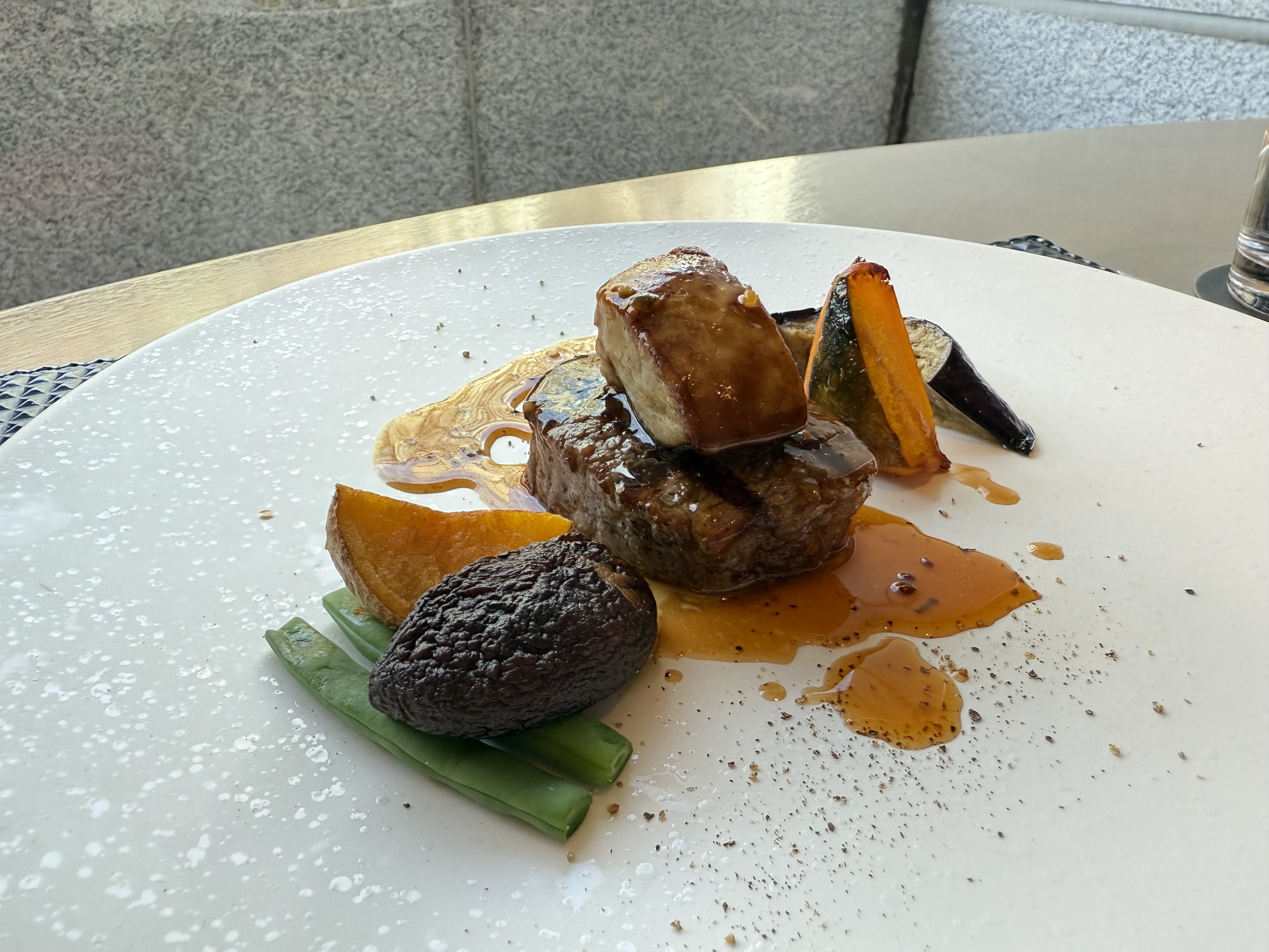 ザ ストリングス表参道