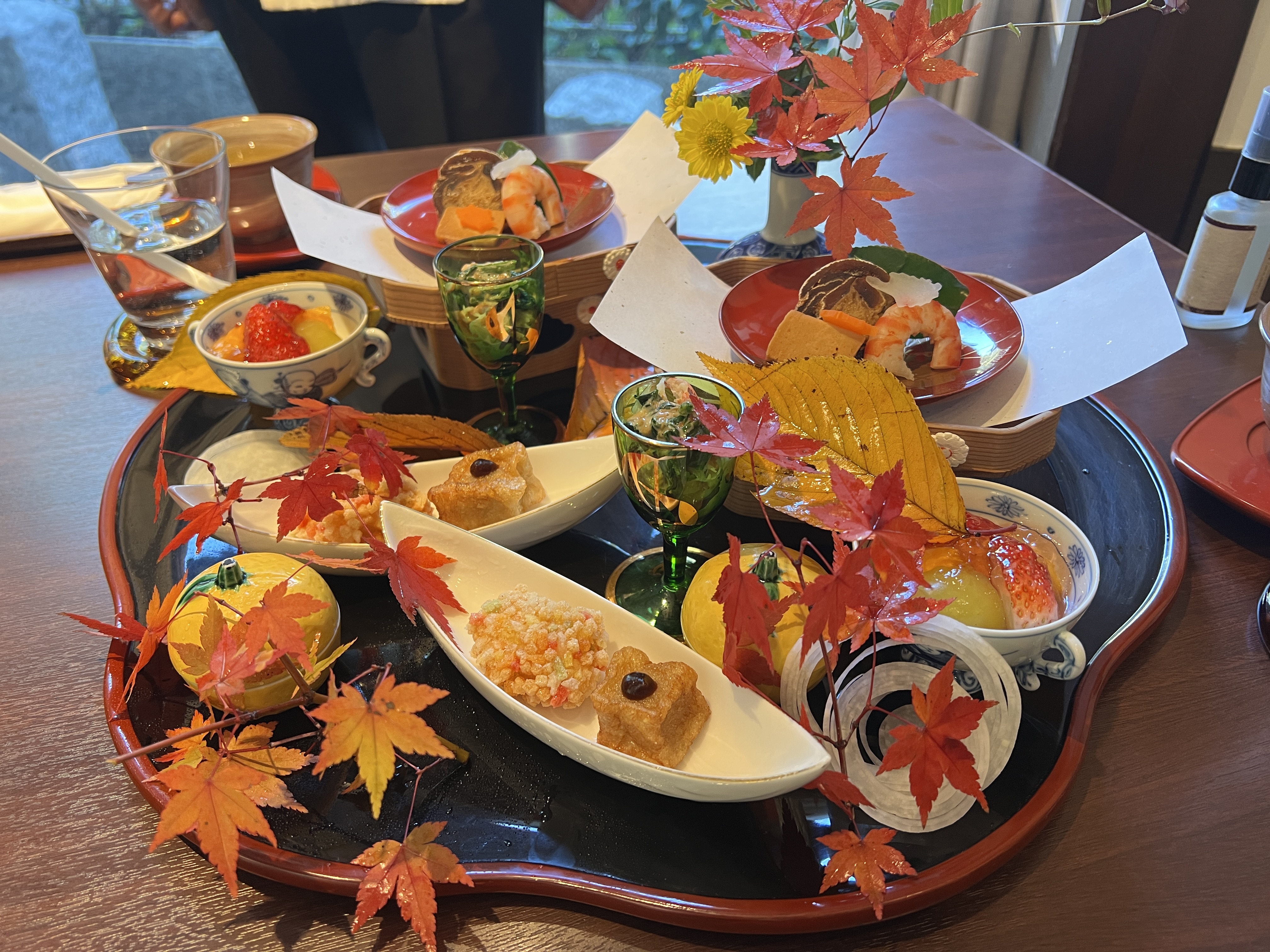 The KIKUSUIRO narapark(菊水楼)