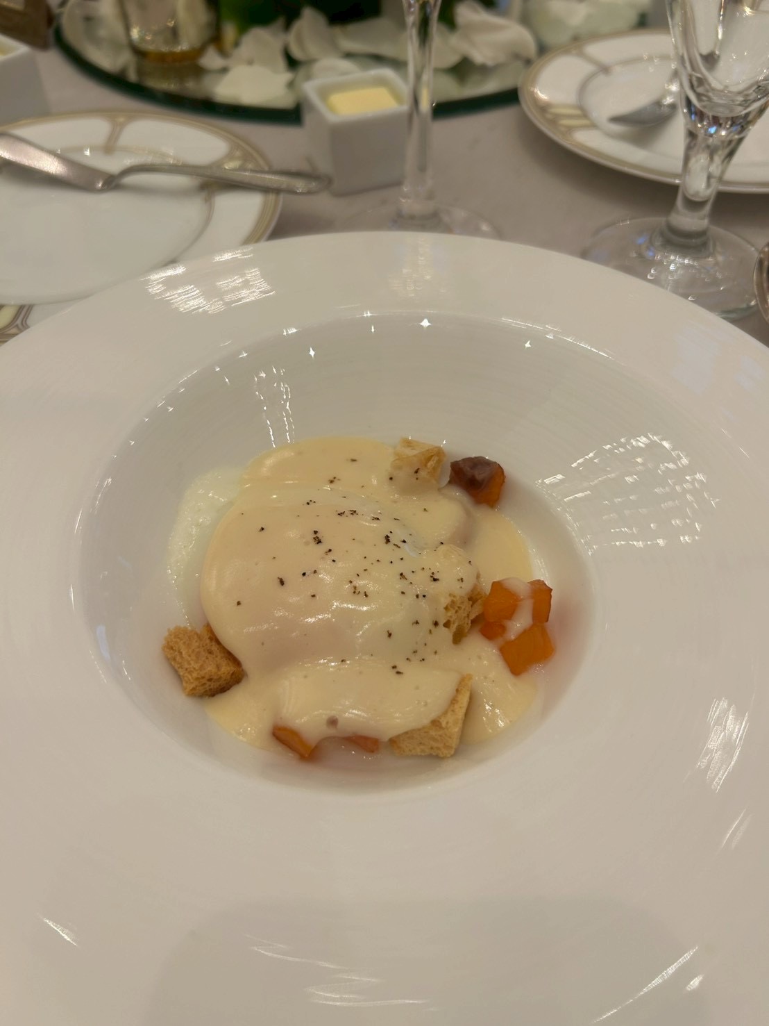 18 (アンウィット) Produced by Casa d' Angela