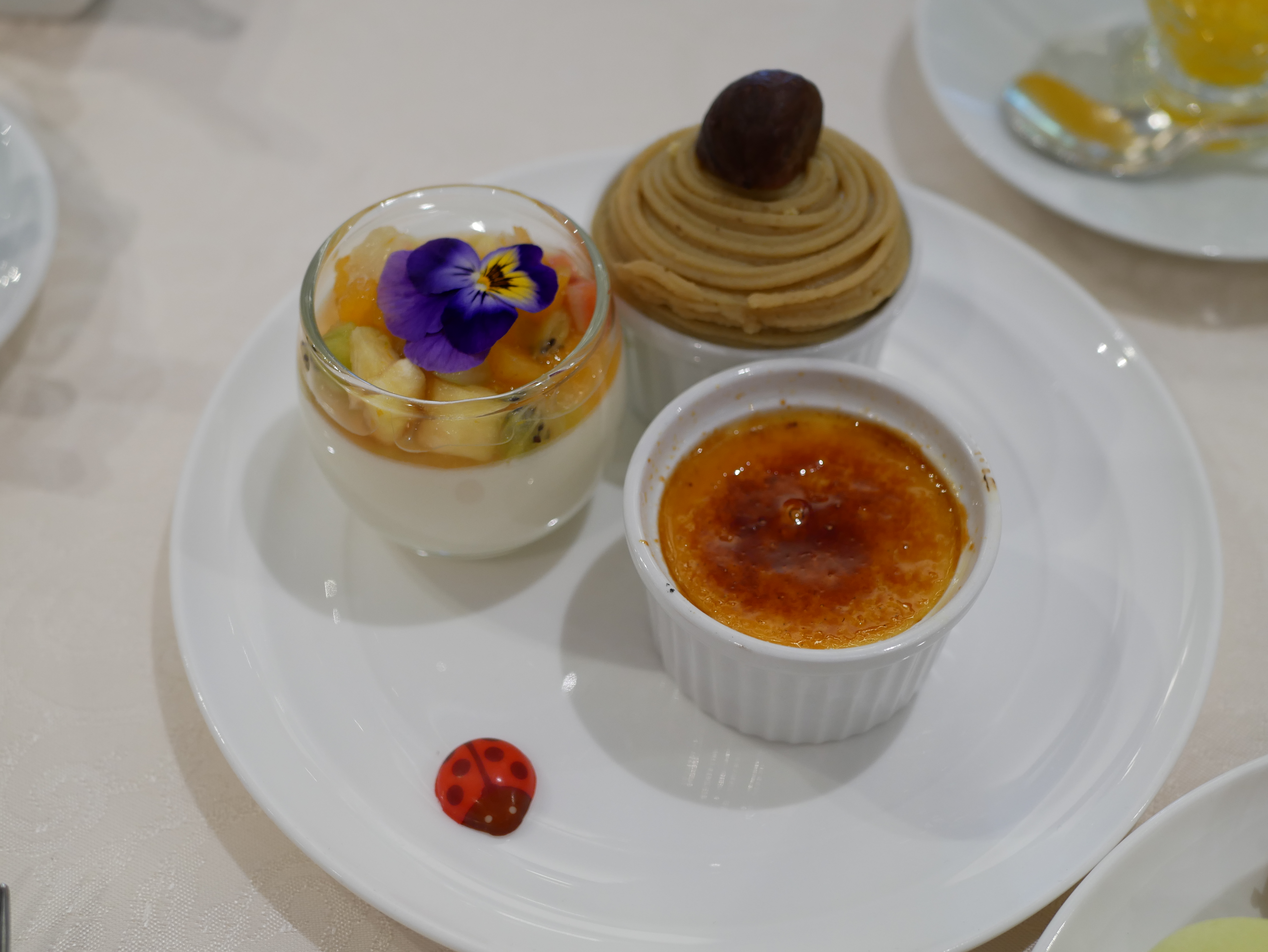 エグリーズドゥ葉山庵