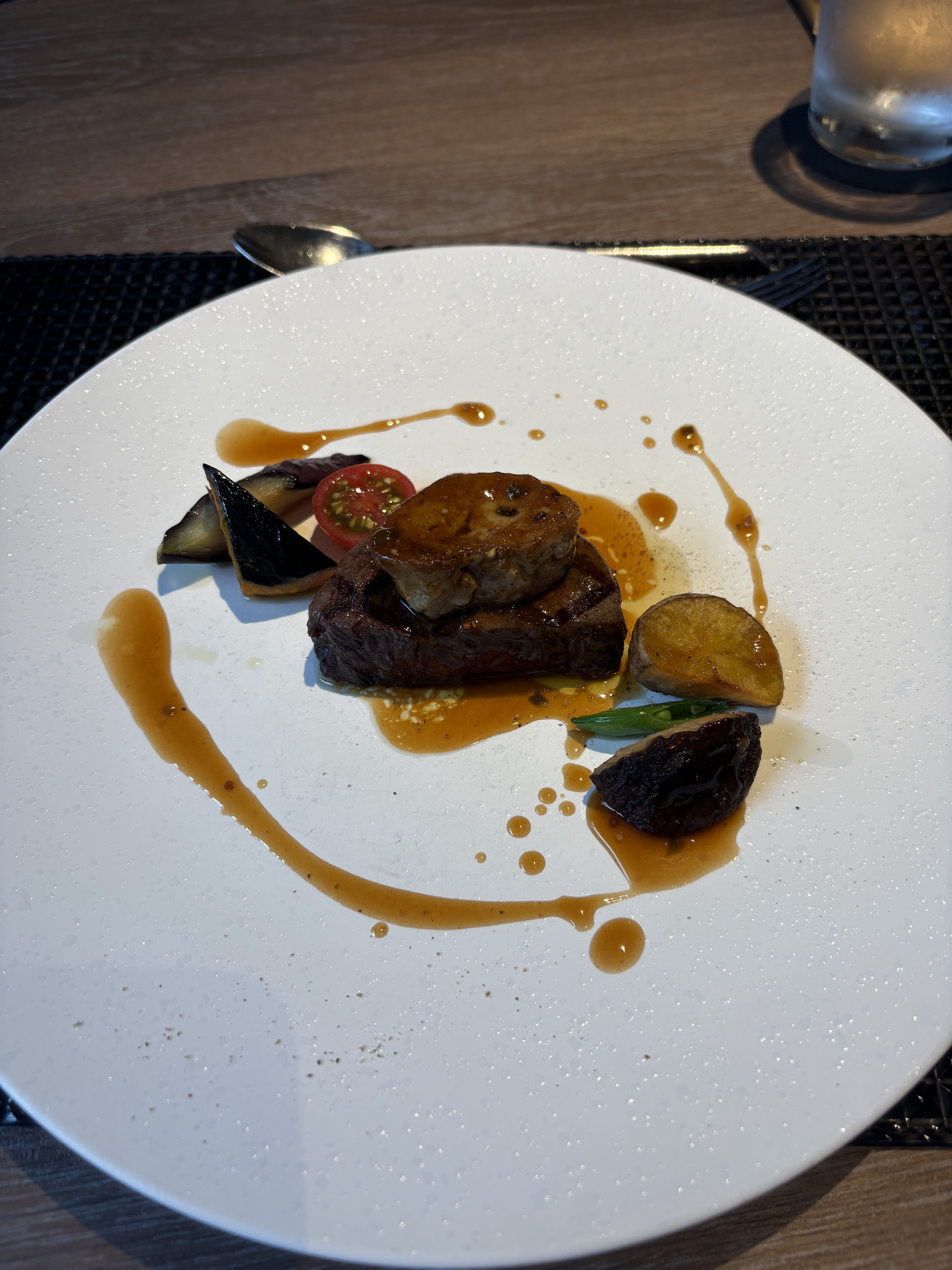 ザ ストリングス表参道