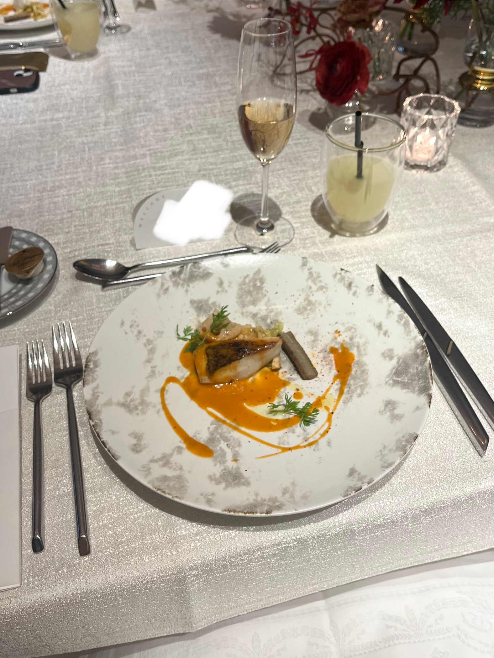 ザ ストリングス表参道