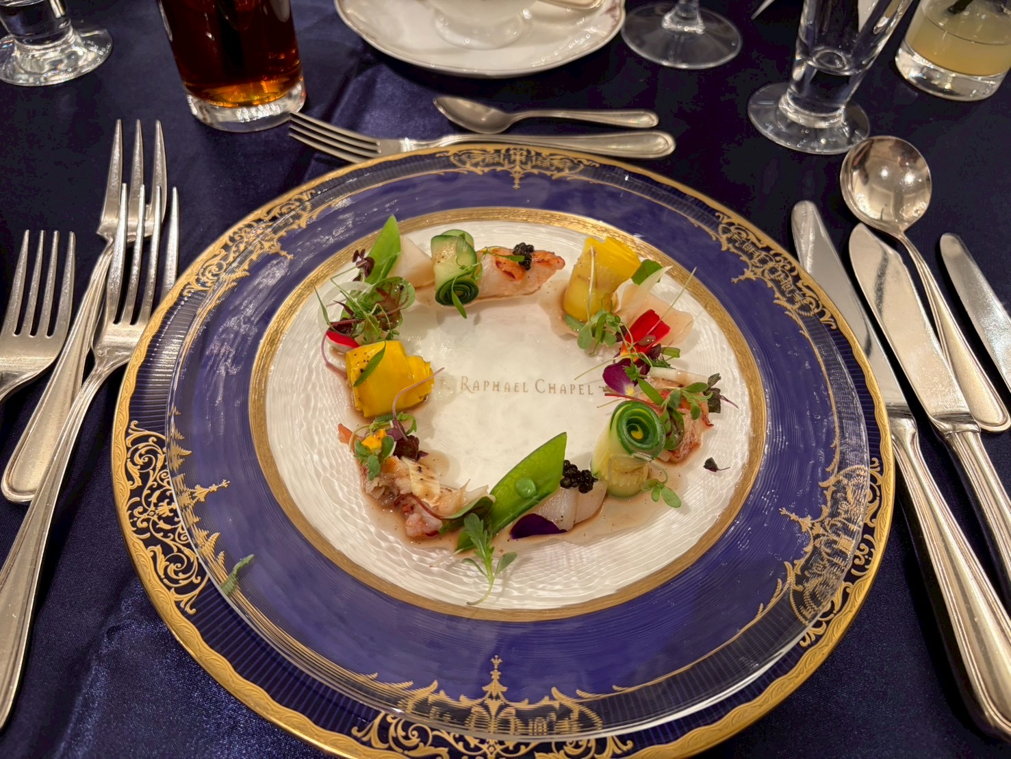 セント・ラファエロチャペル御堂筋