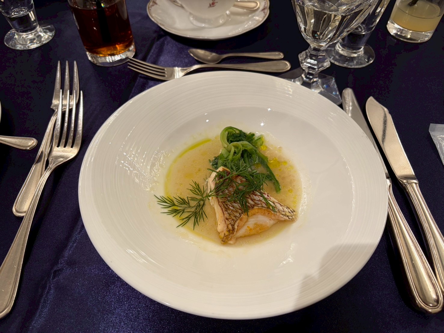 セント・ラファエロチャペル御堂筋