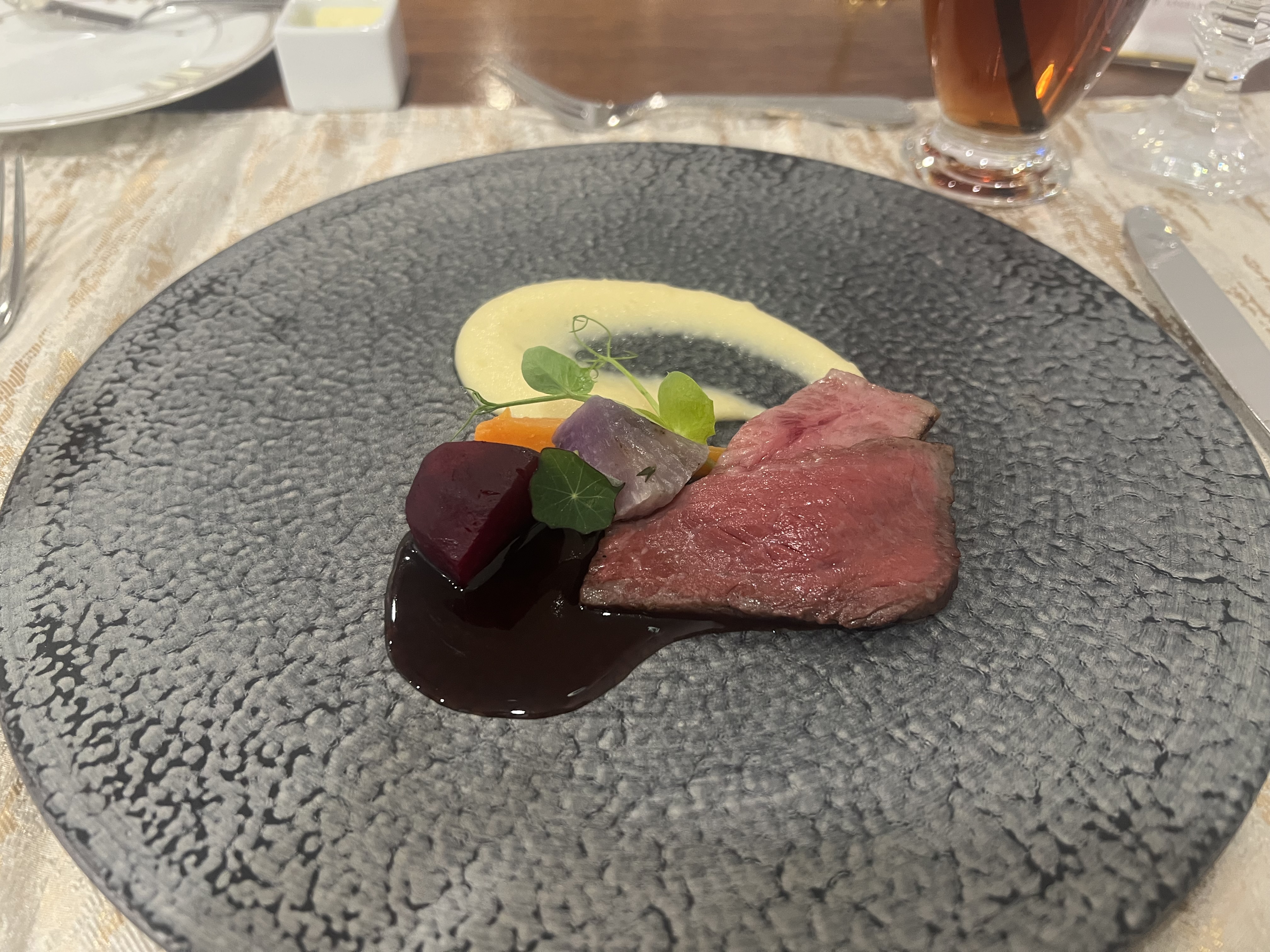 18 (アンウィット) Produced by Casa d' Angela