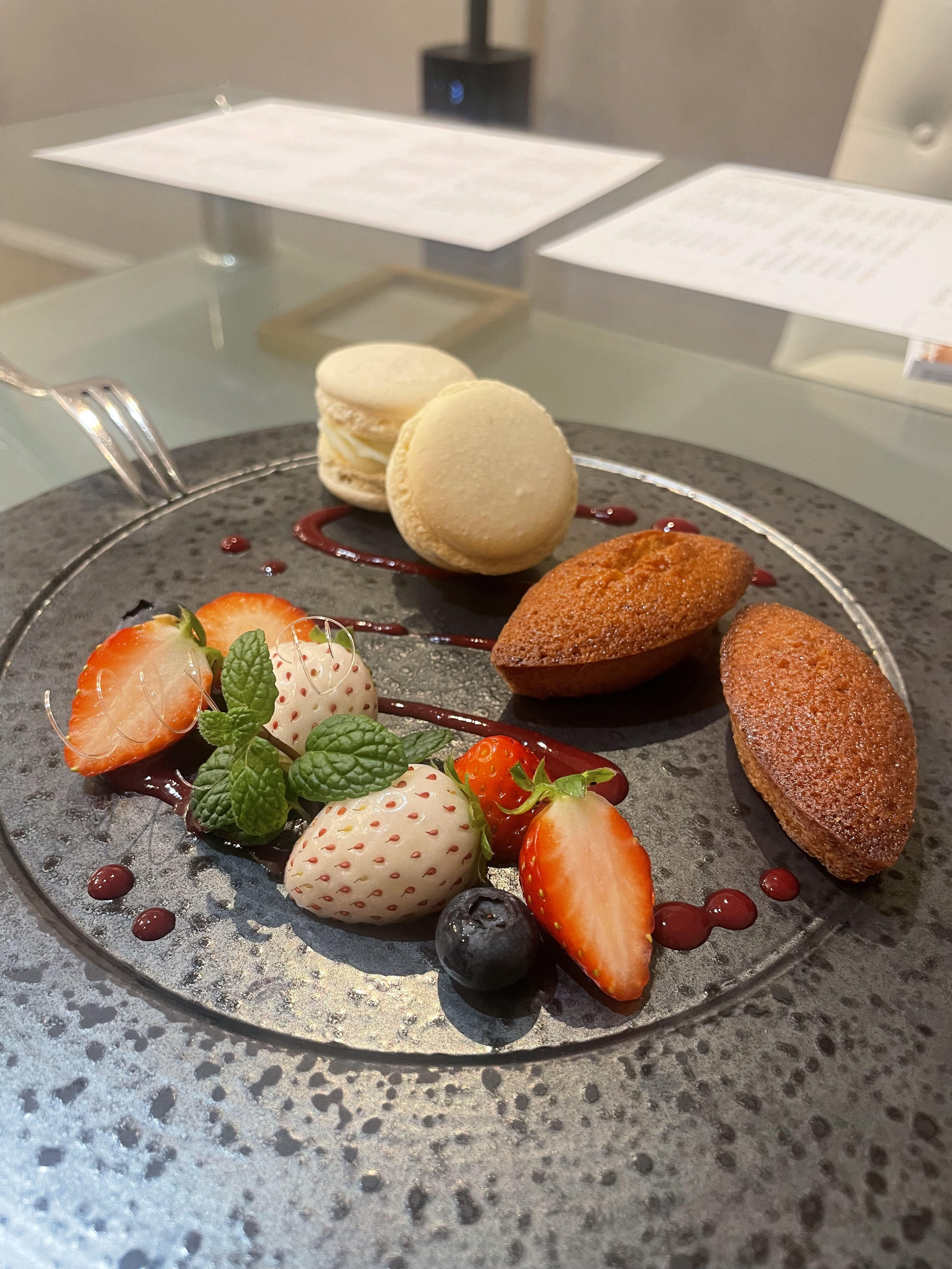 セント・ラファエロチャペル御堂筋