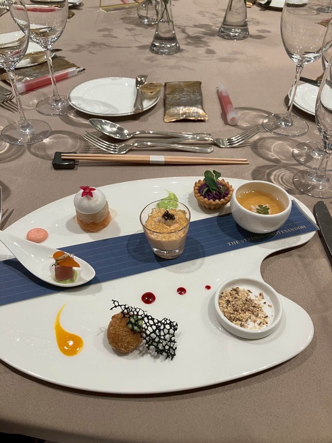 ザ ストリングス表参道