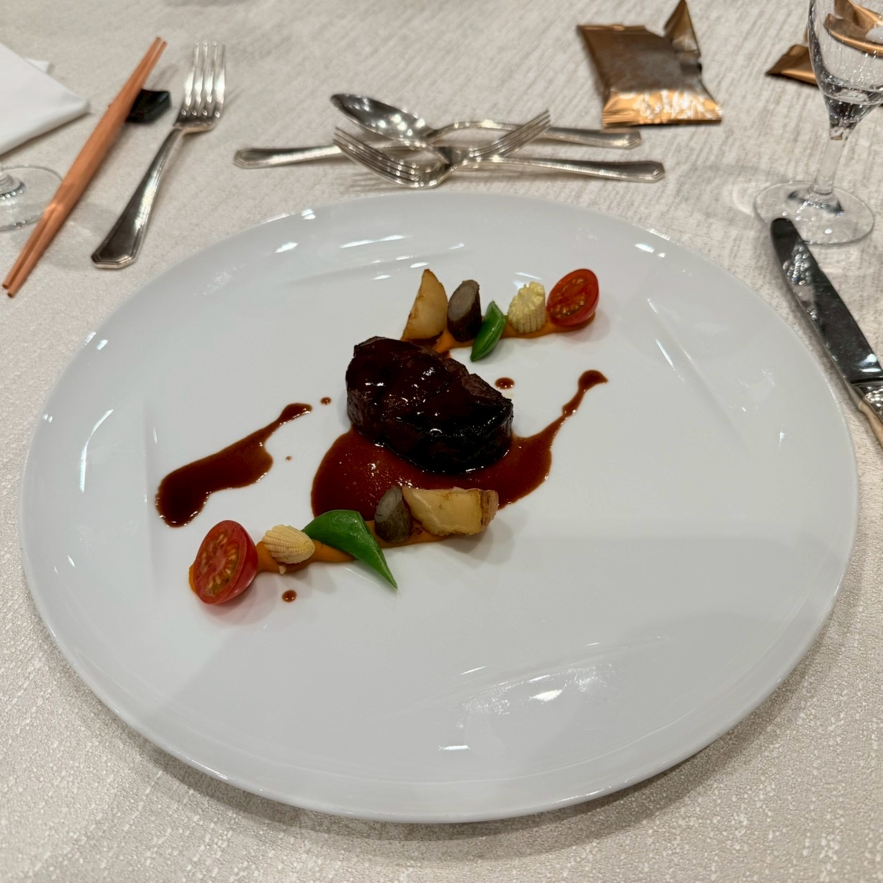 ザ ストリングス表参道