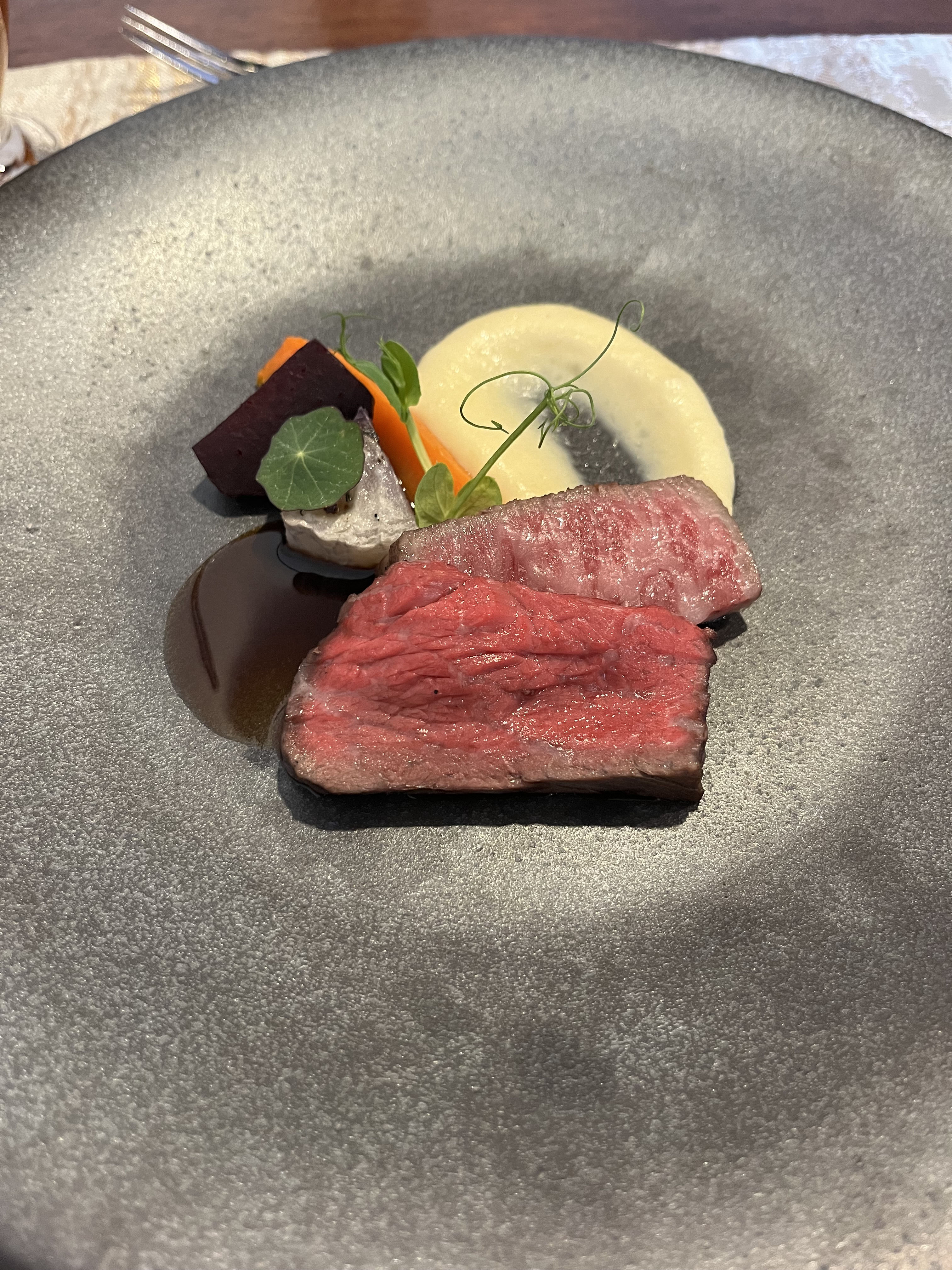 18 (アンウィット) Produced by Casa d' Angela