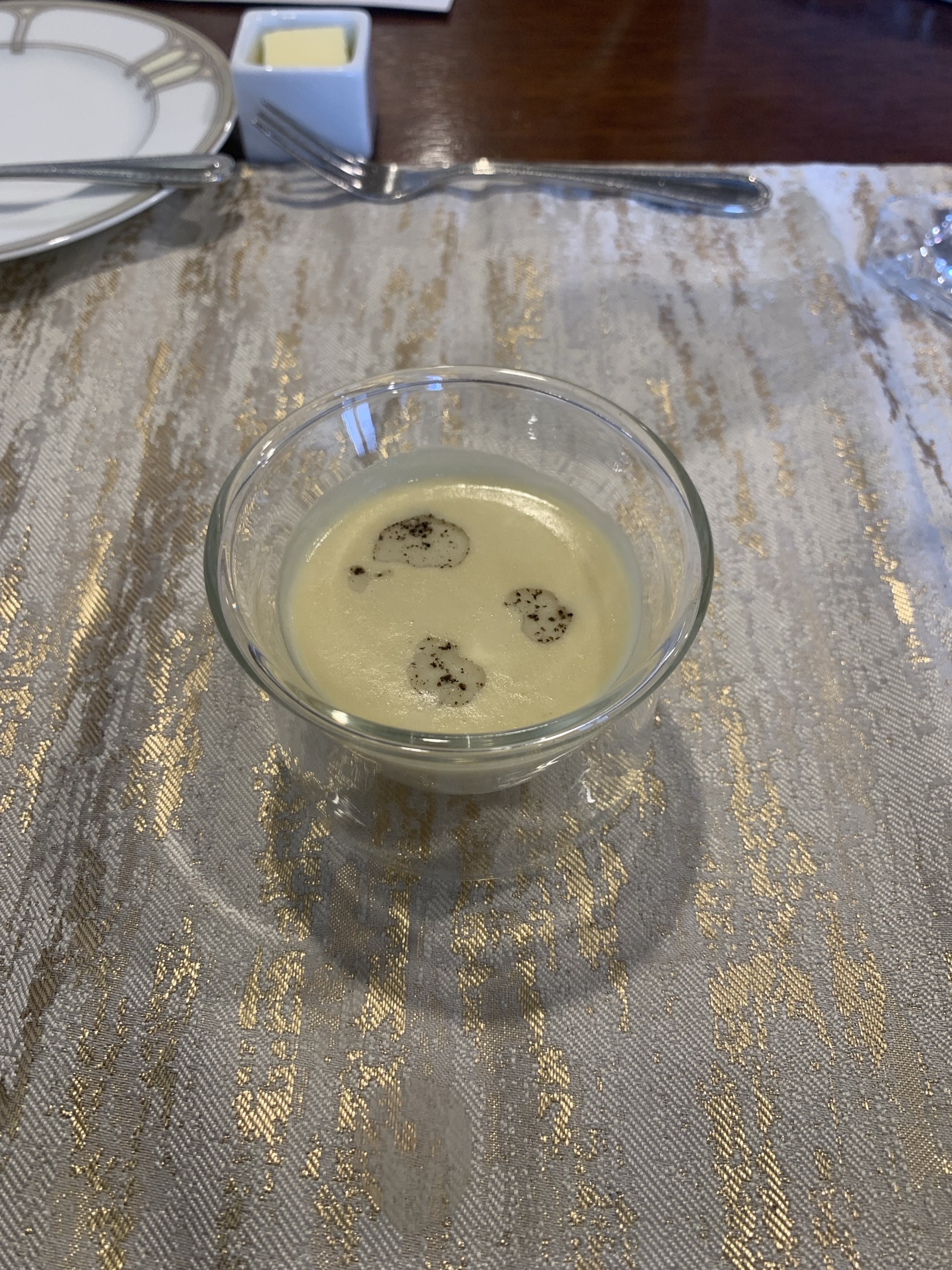 18 (アンウィット) Produced by Casa d' Angela