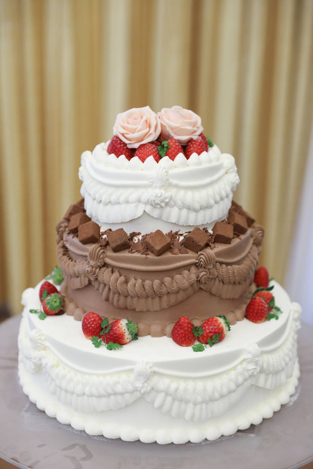 ピアザ ララ ルーチェ