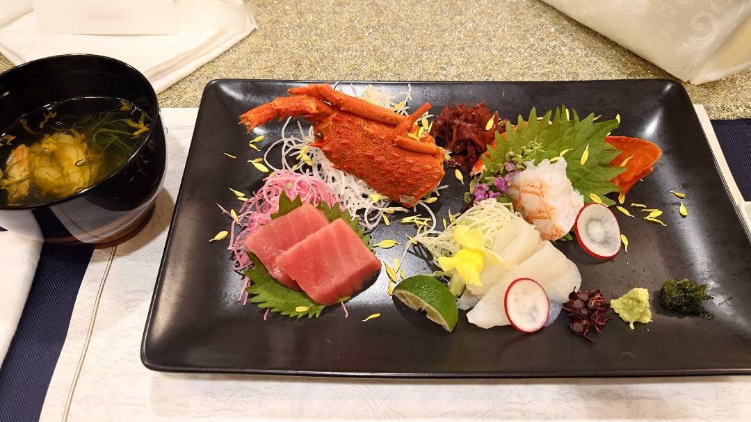 ピアザ ララ ルーチェ