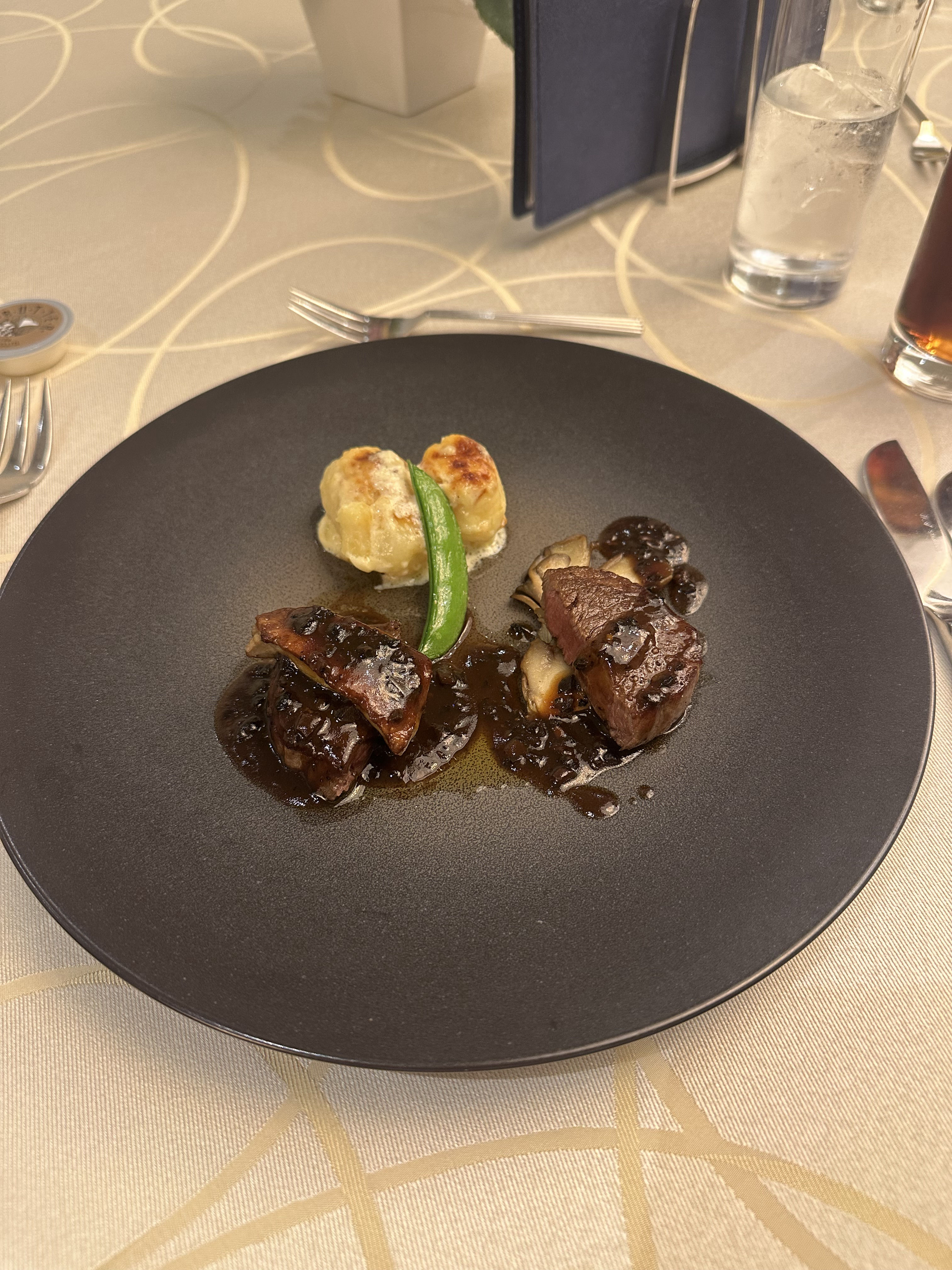 アンフェリシオン