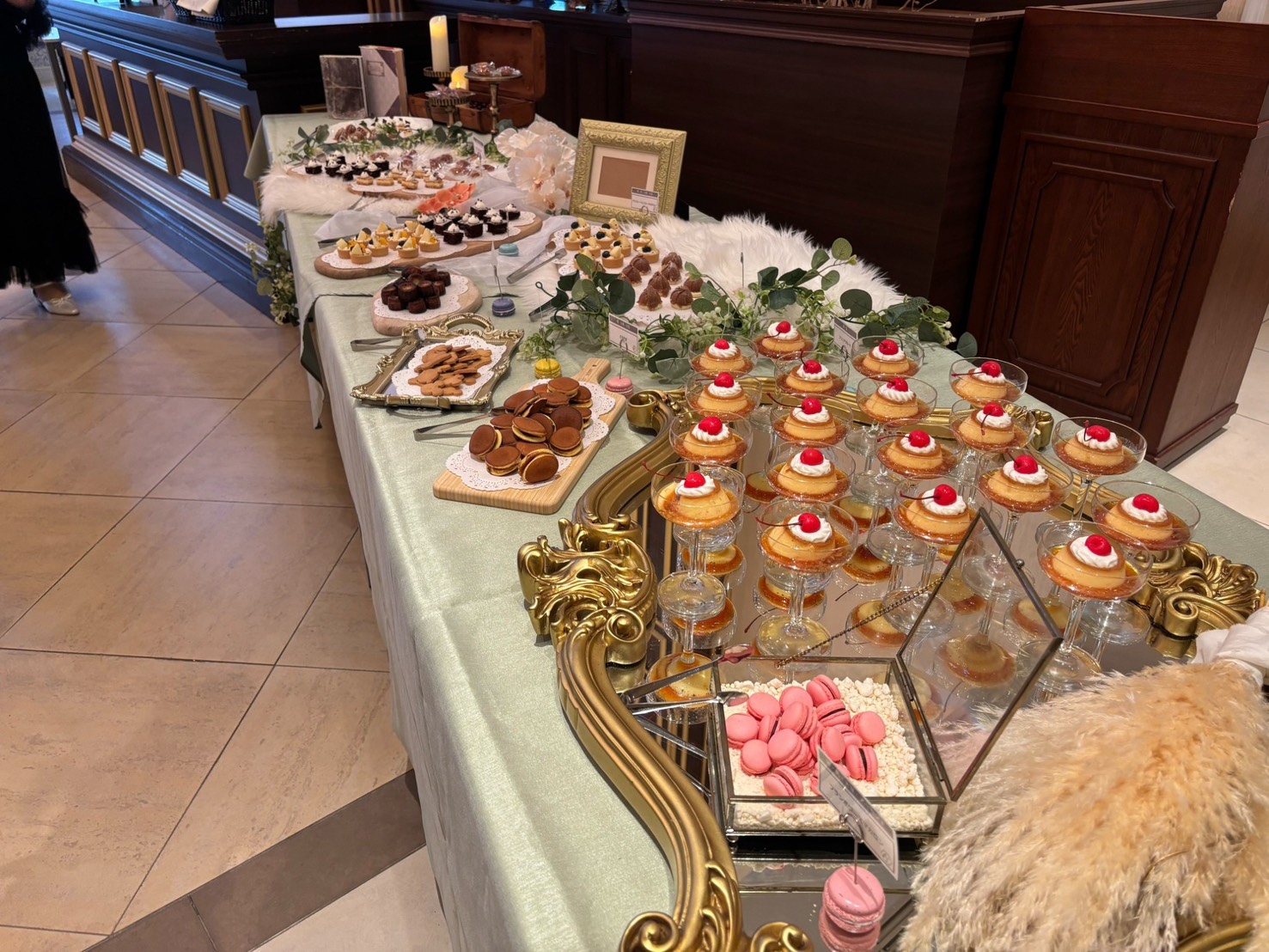 18 (アンウィット) Produced by Casa d' Angela