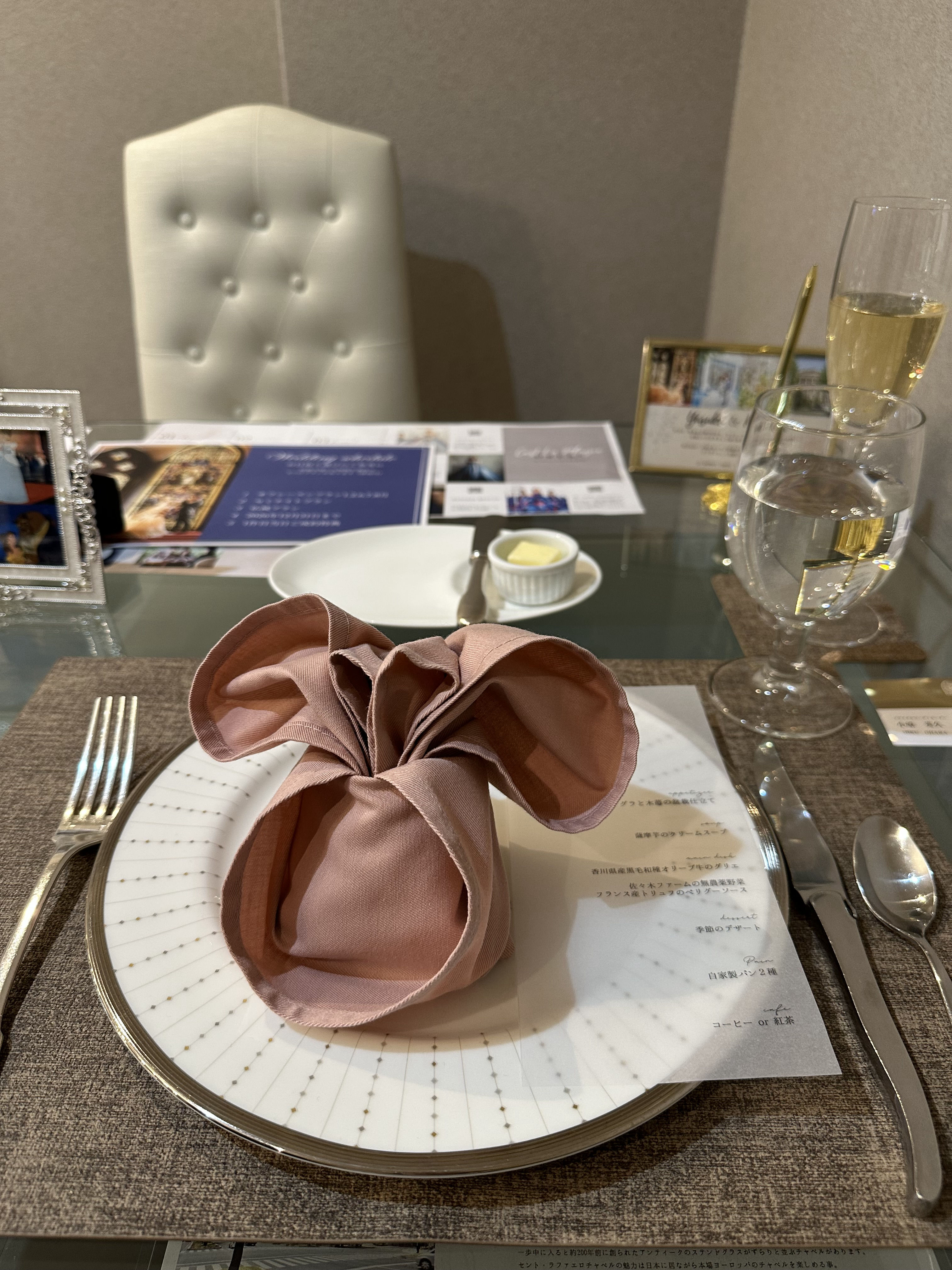 セント・ラファエロチャペル御堂筋