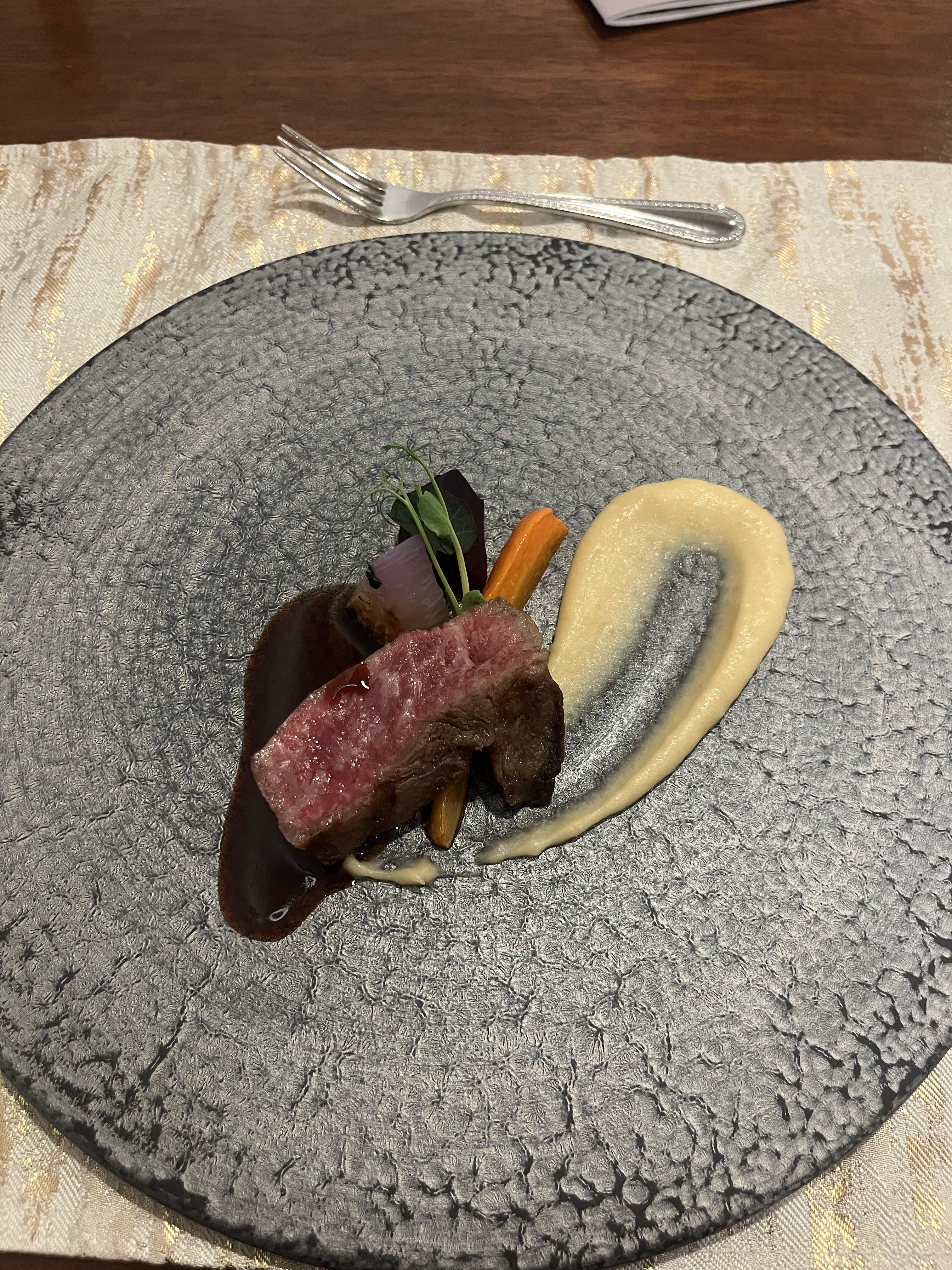 18 (アンウィット) Produced by Casa d' Angela