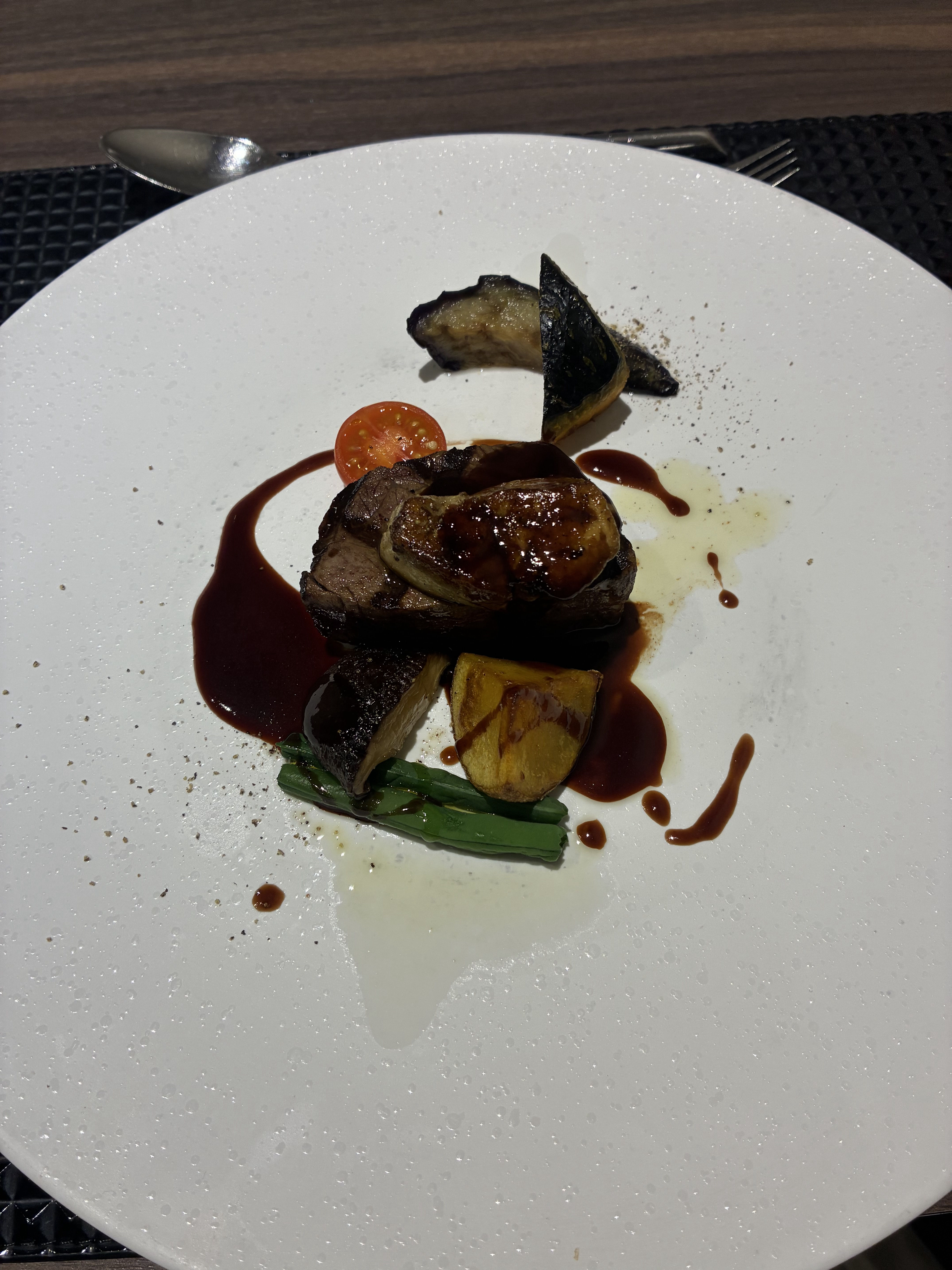 ザ ストリングス表参道