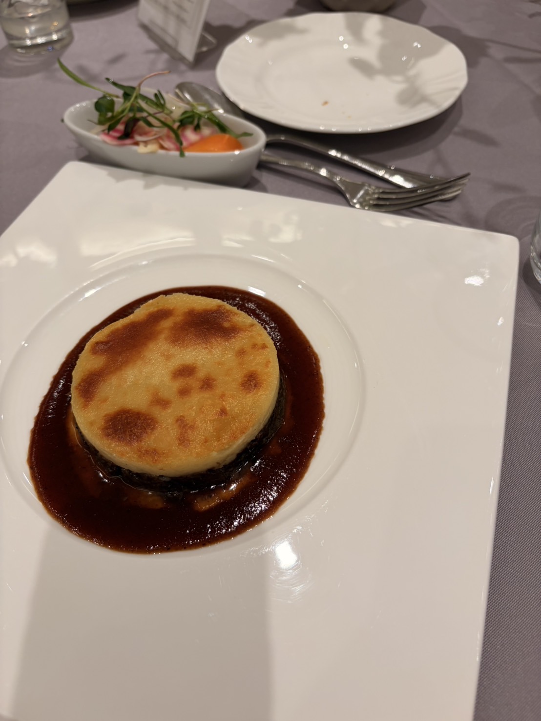 ニーズ大宮（旧名：アーヴェリール迎賓館(大宮)）