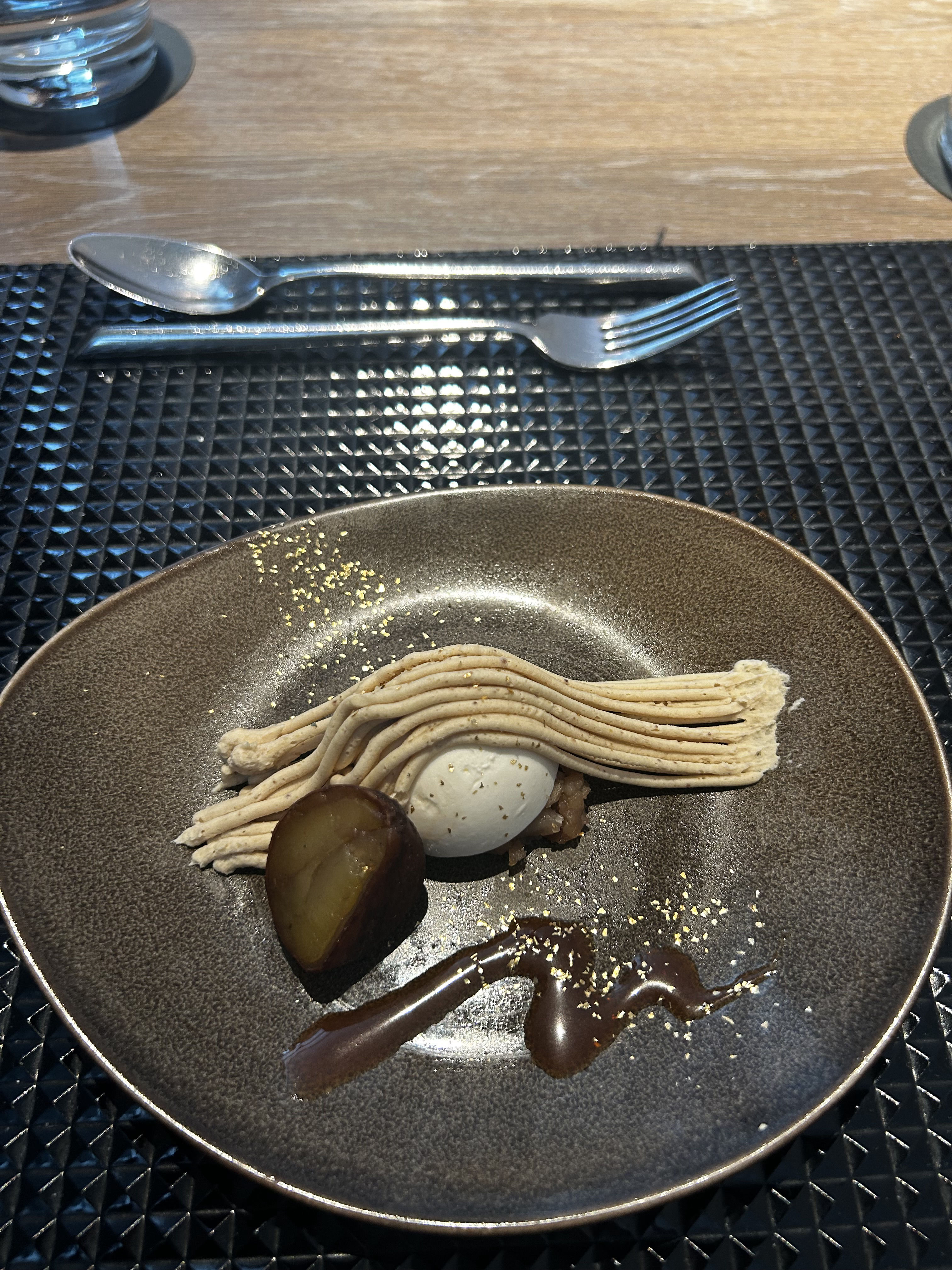 ザ ストリングス表参道