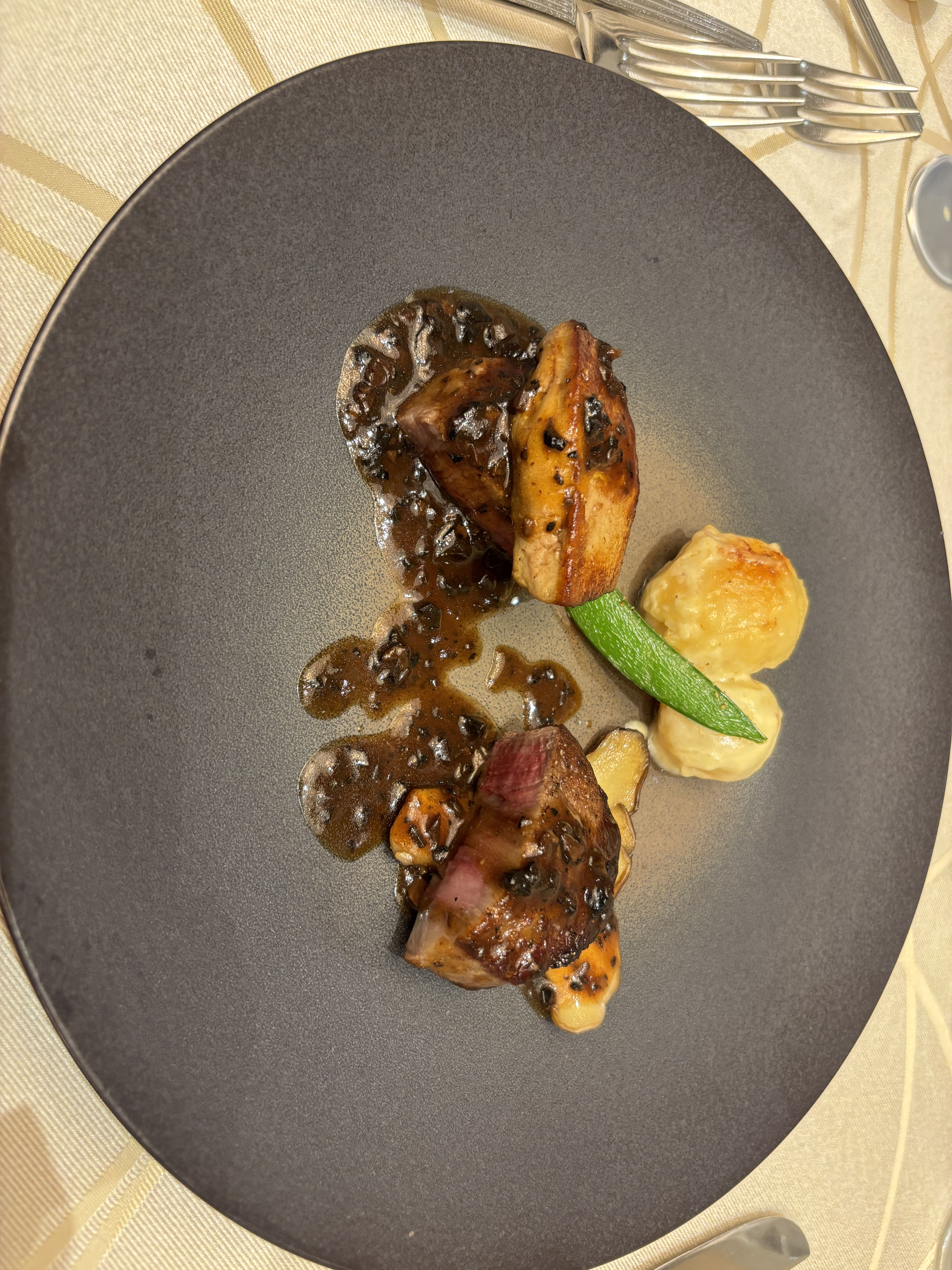 アンフェリシオン