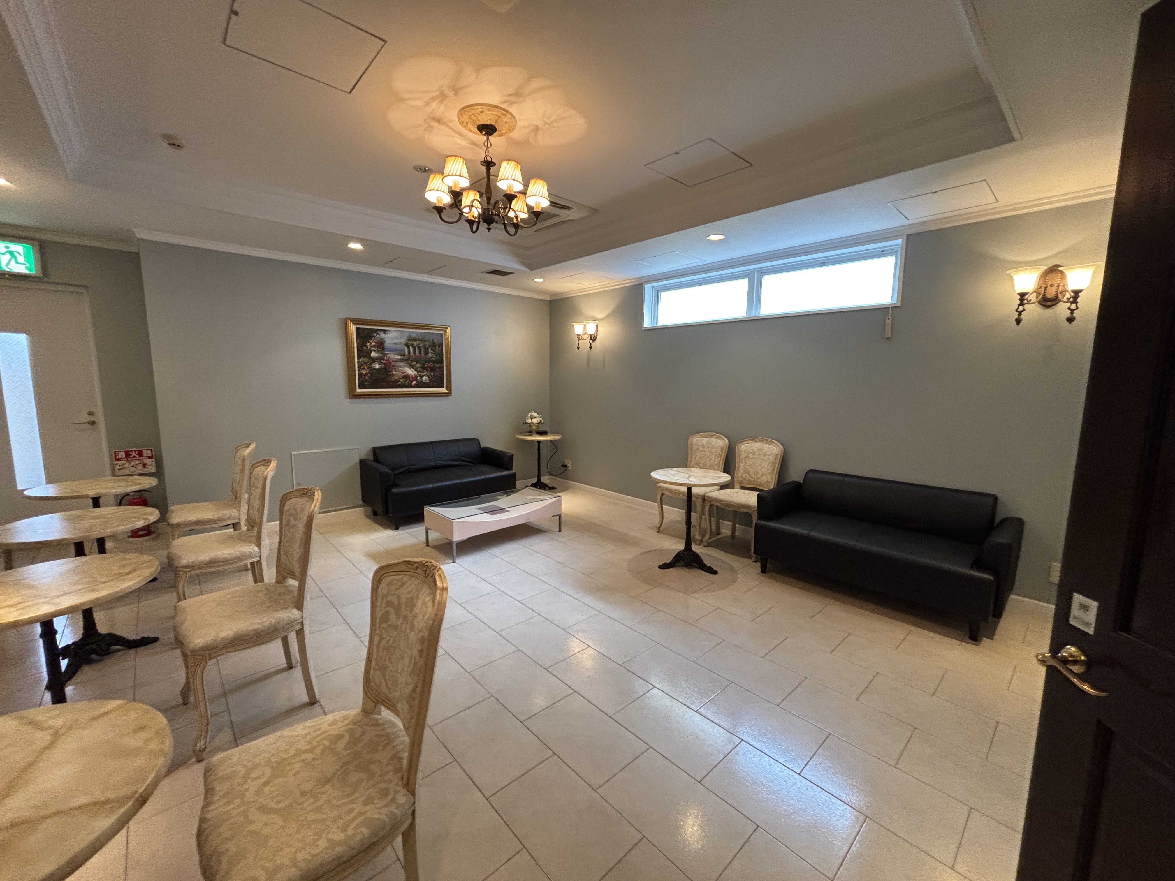 18 (アンウィット) Produced by Casa d' Angela