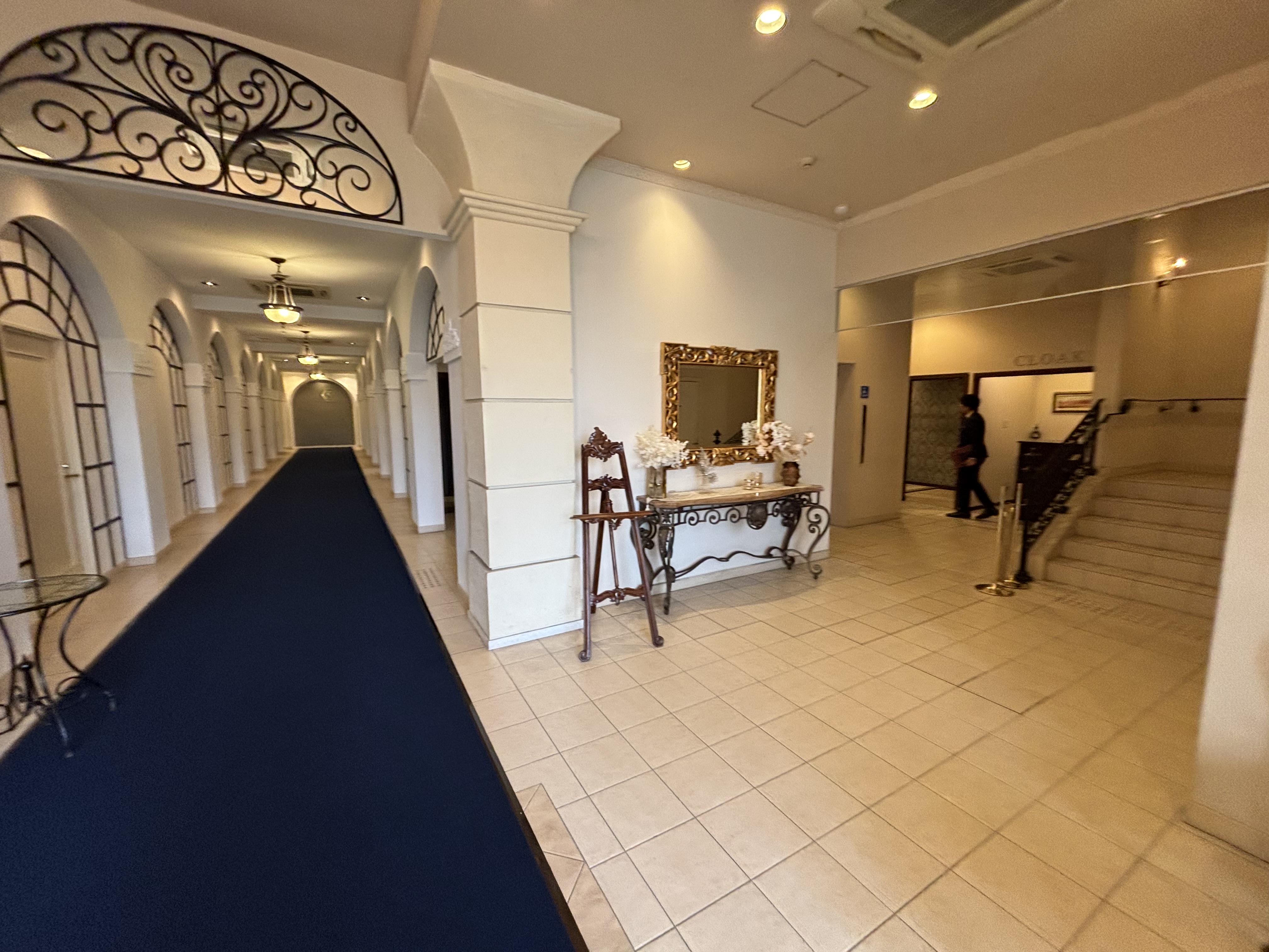 18 (アンウィット) Produced by Casa d' Angela