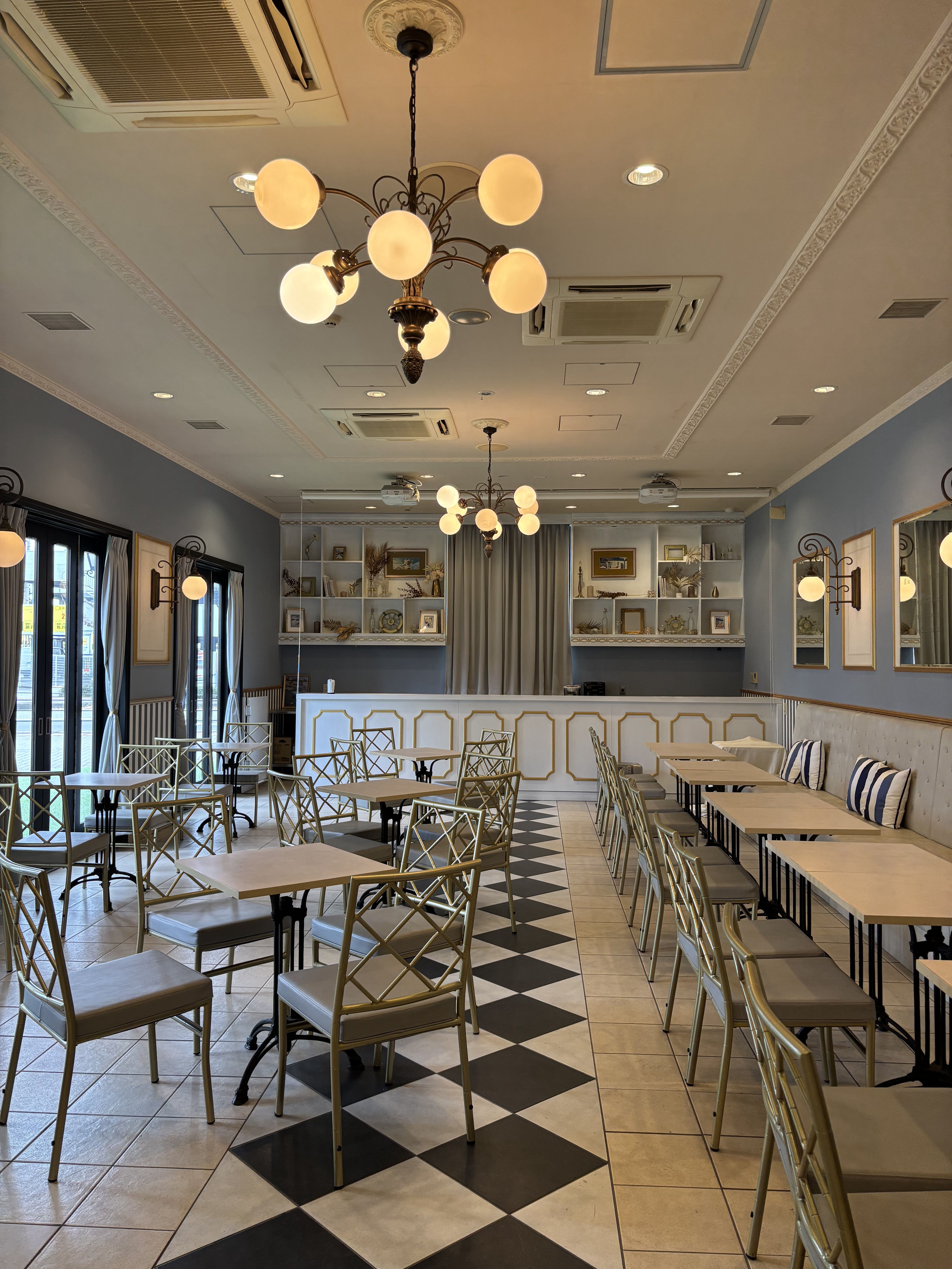 18 (アンウィット) Produced by Casa d' Angela