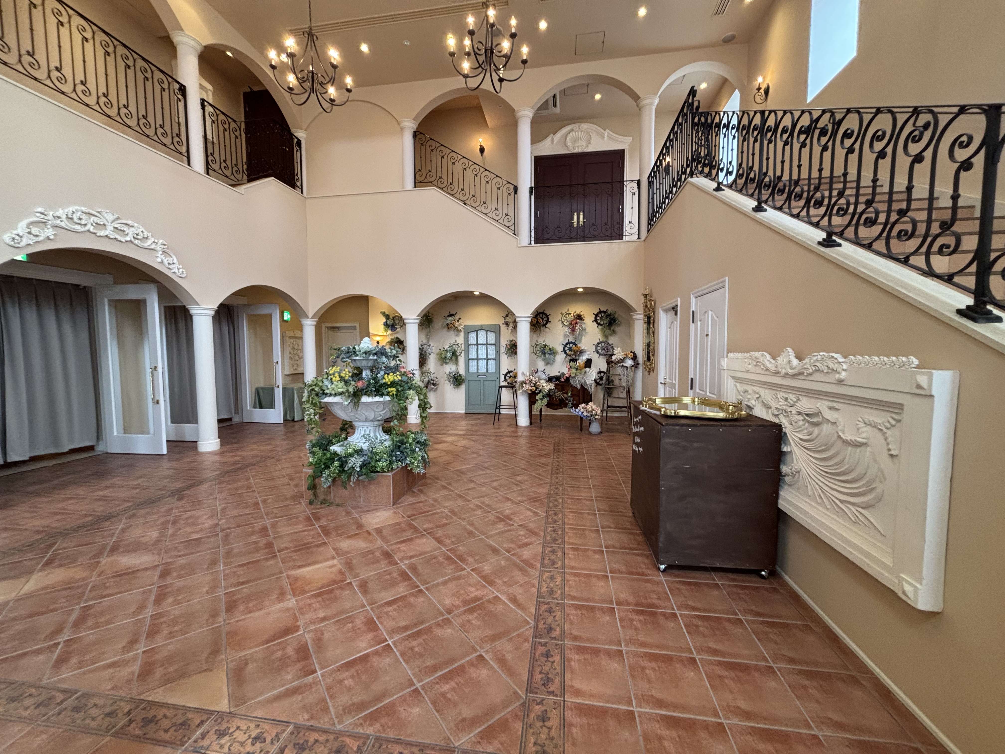 18 (アンウィット) Produced by Casa d' Angela