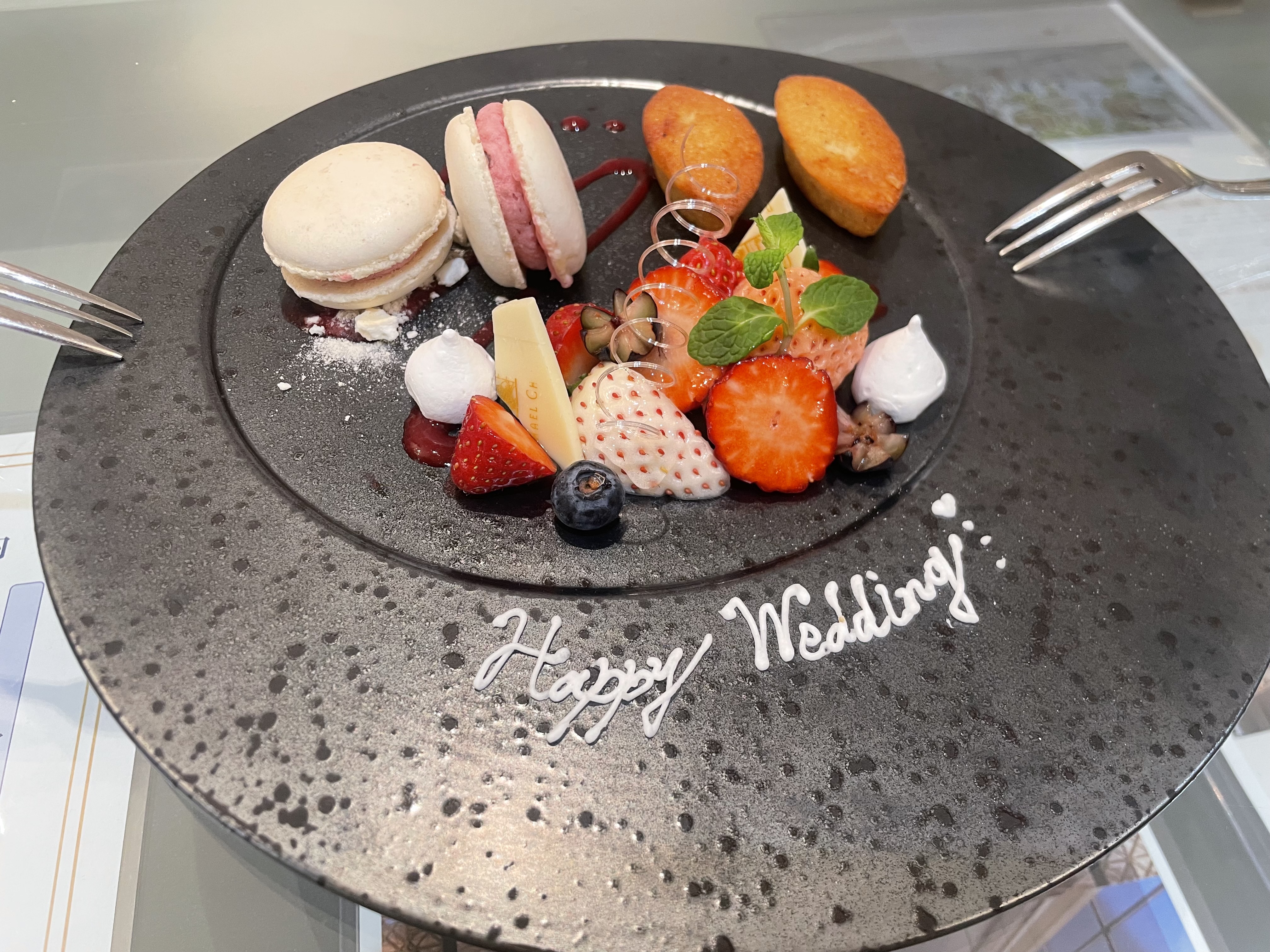 セント・ラファエロチャペル御堂筋