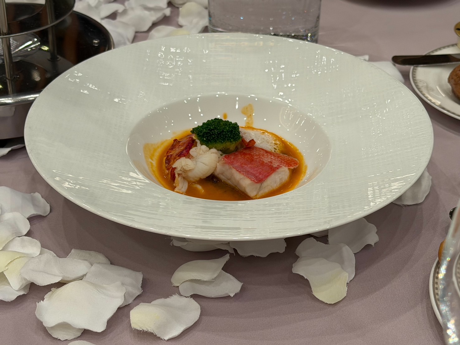 ザ ストリングス表参道