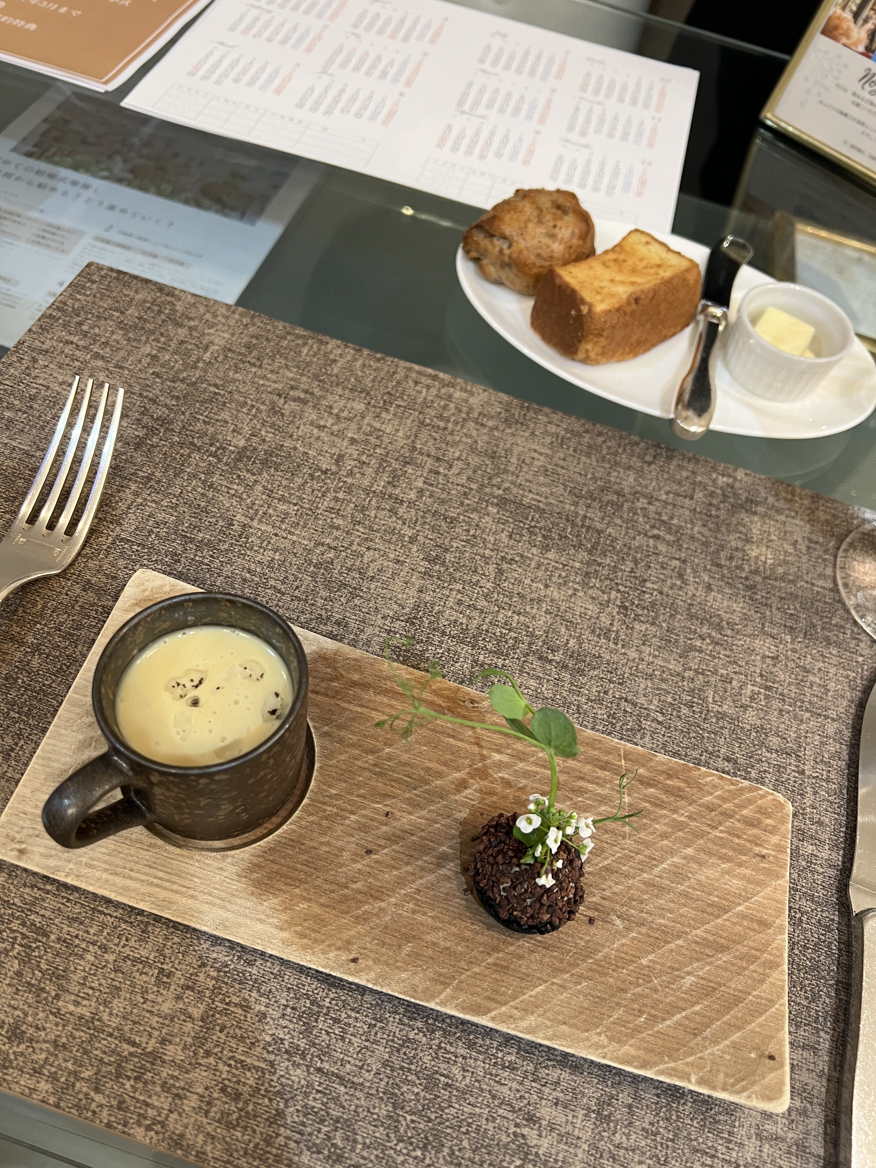 セント・ラファエロチャペル御堂筋