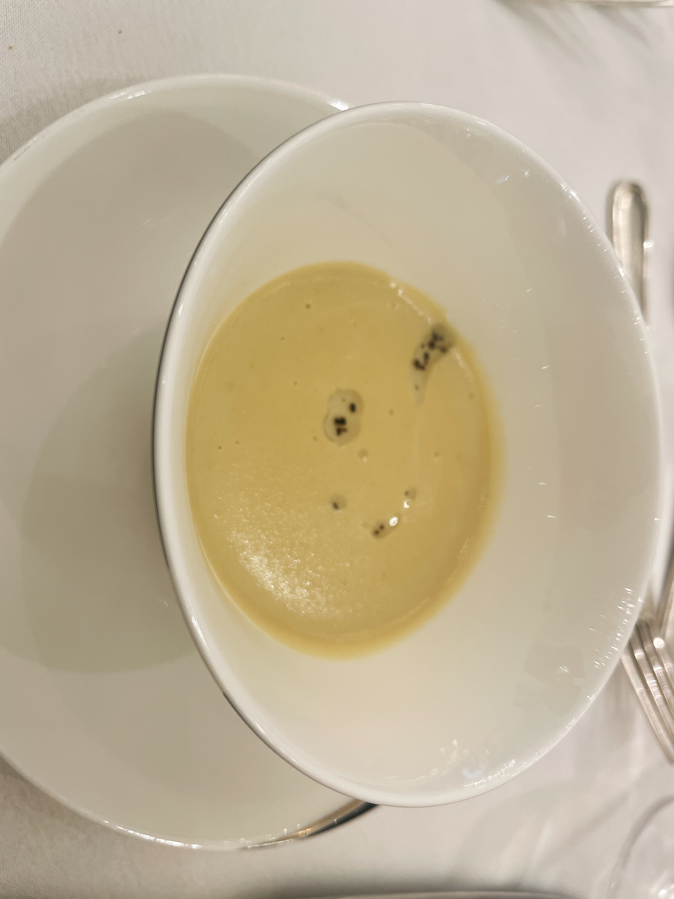 セント・ラファエロチャペル御堂筋