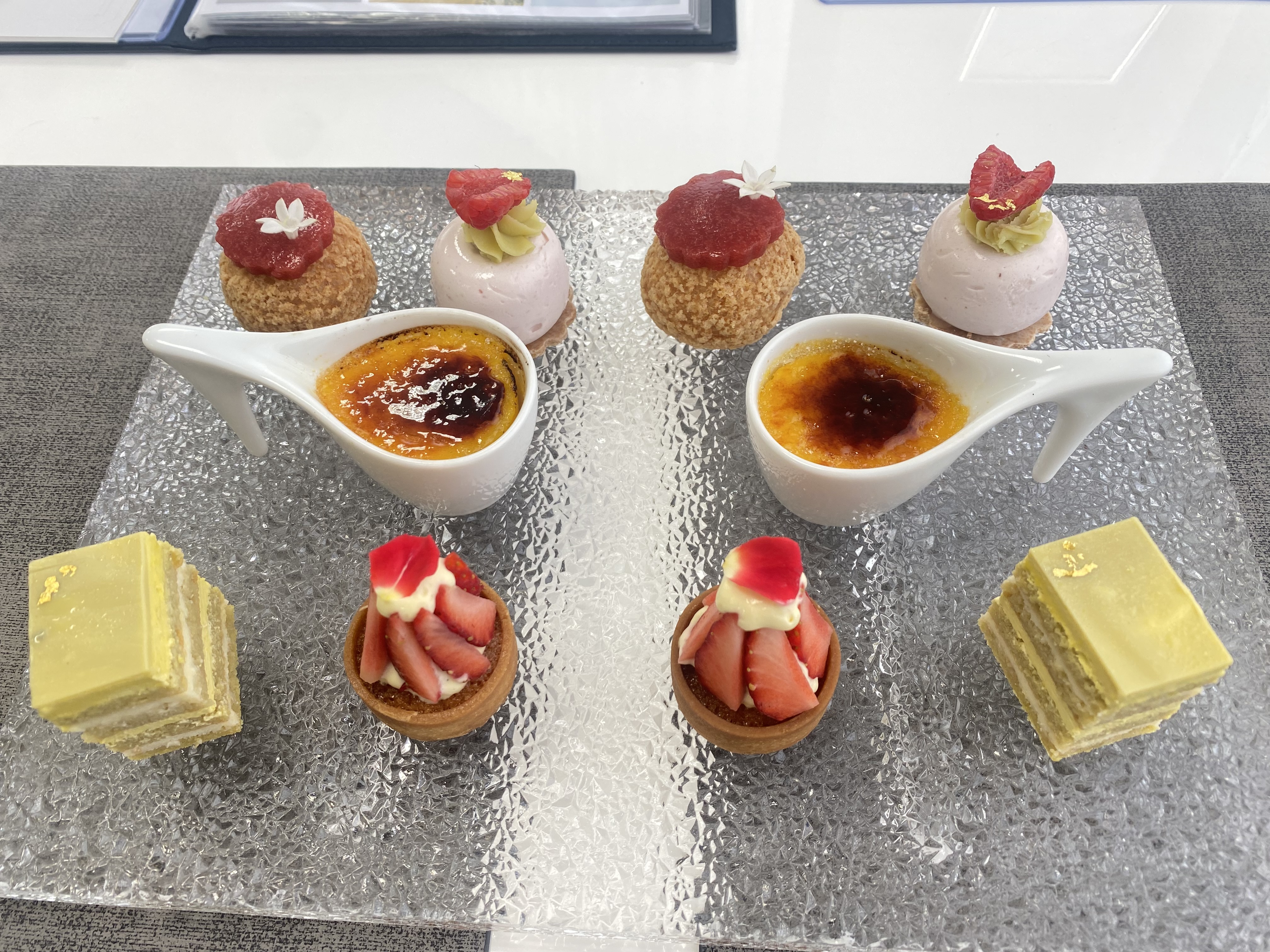 THE SUITE TOKYO by st.raphaelchapel(ザ スイート 東京)