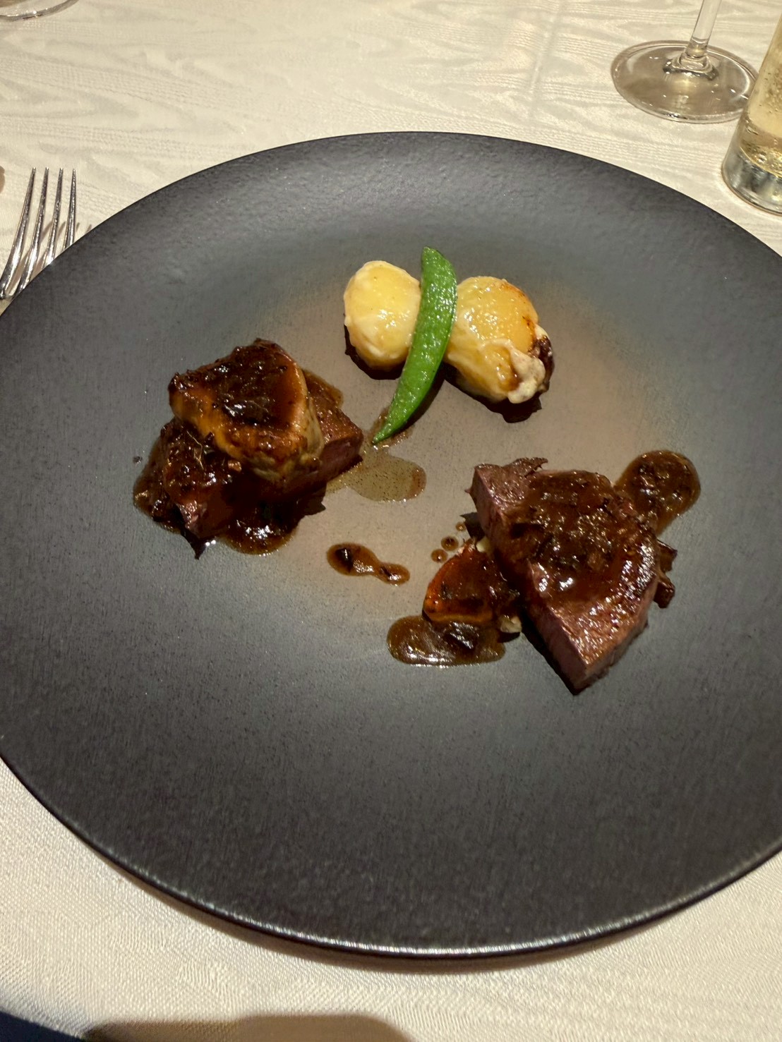 アンフェリシオン