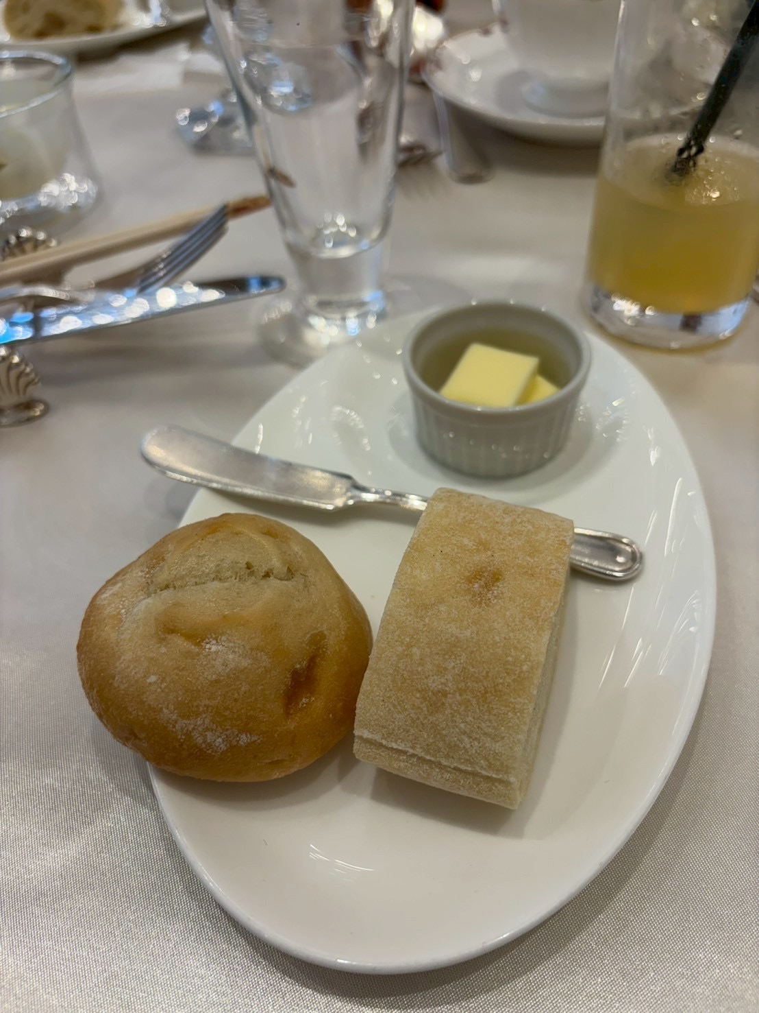 セント・ラファエロチャペル御堂筋