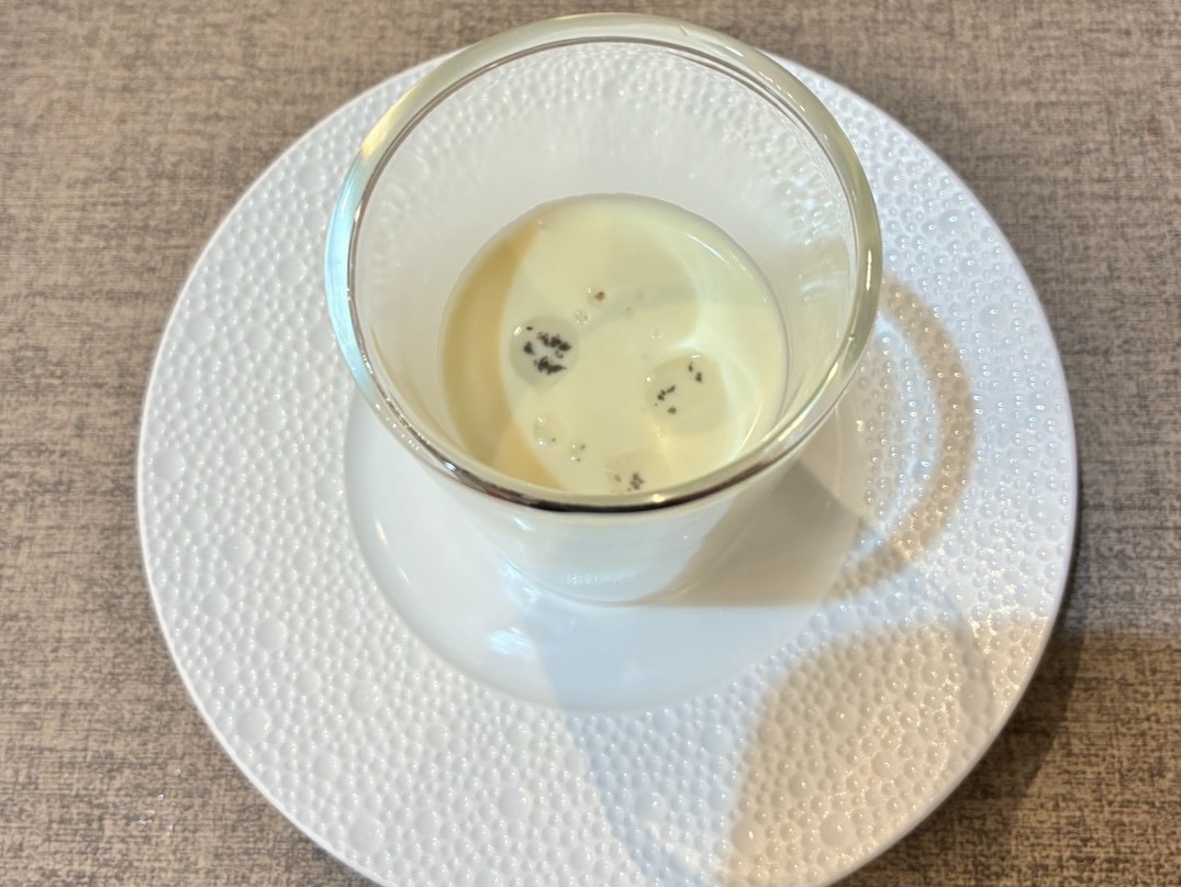 セント・ラファエロチャペル御堂筋