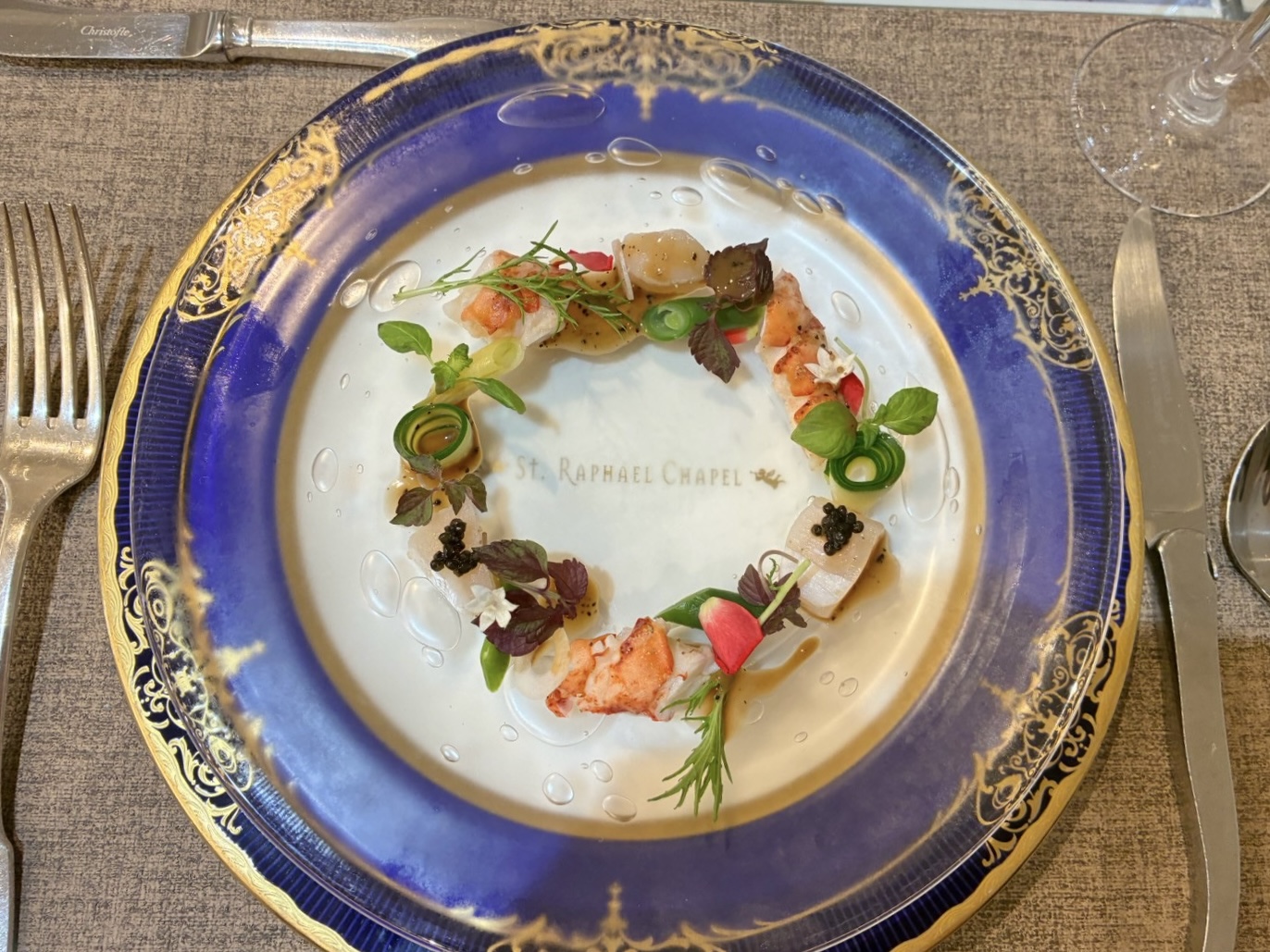 セント・ラファエロチャペル御堂筋