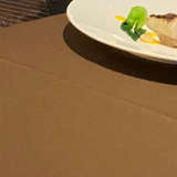 テーブルクロスを無料で茶色にできます